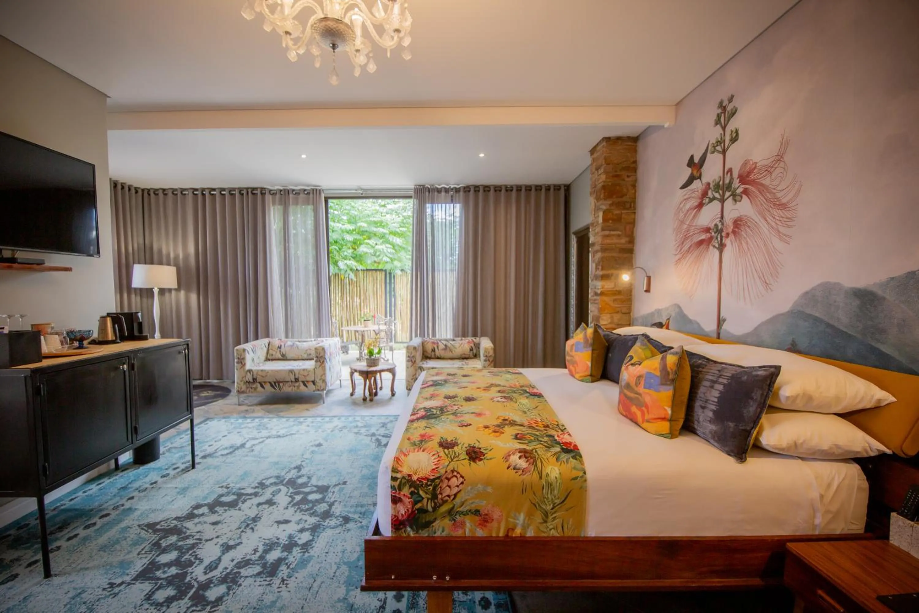 Photo of the whole room, Bed in Droombos Boutique Hotel