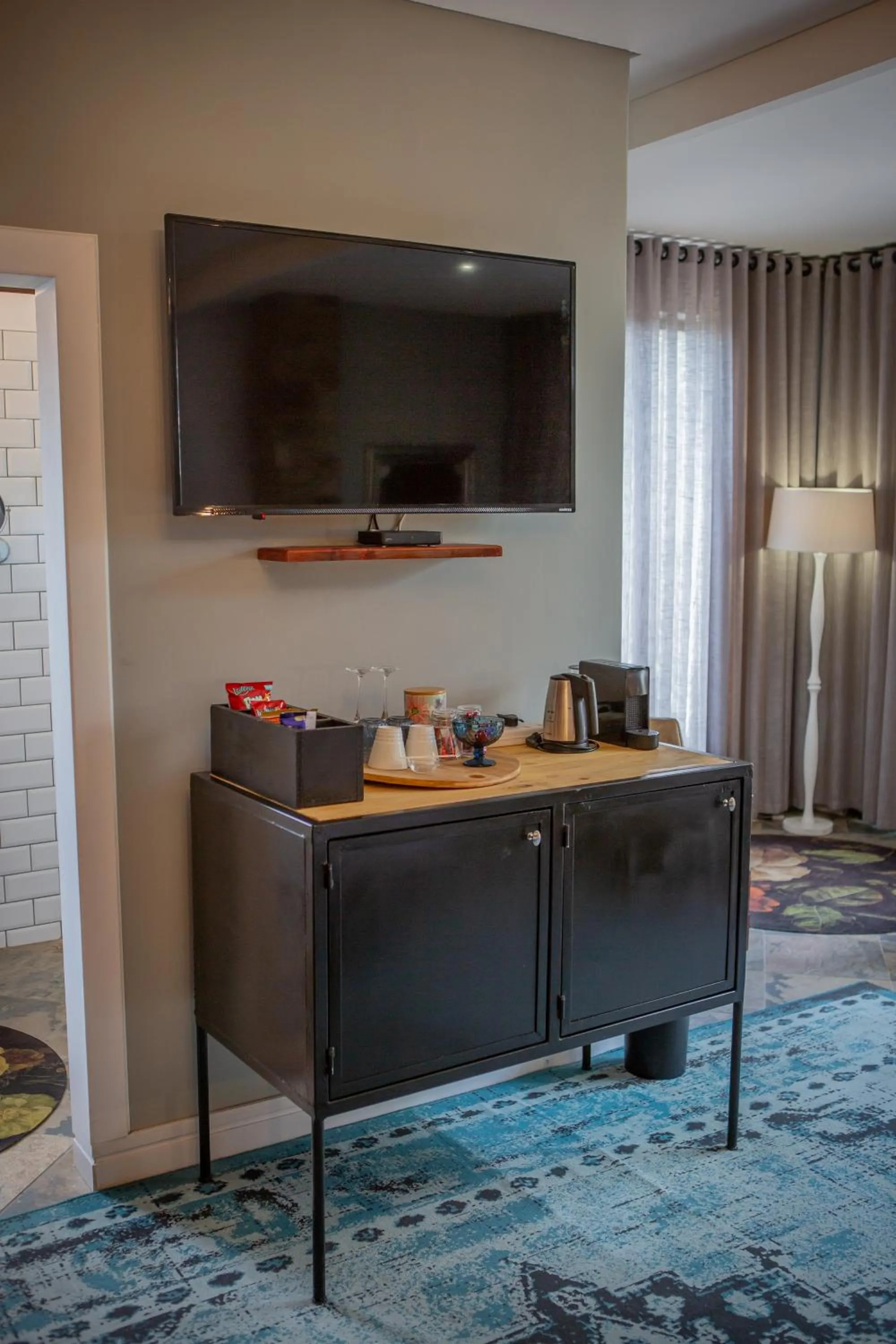 TV and multimedia in Droombos Boutique Hotel