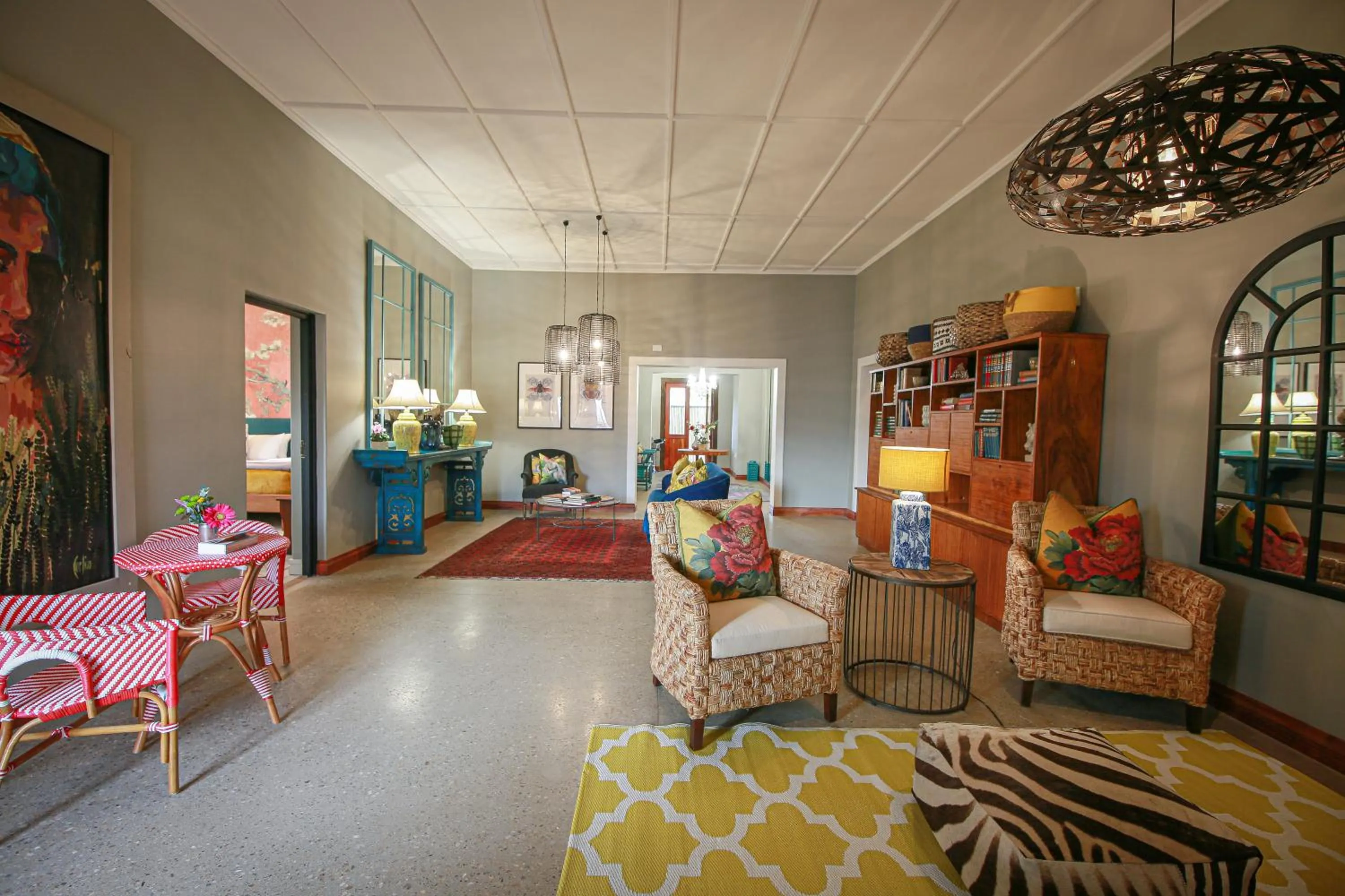 Communal lounge/ TV room in Droombos Boutique Hotel