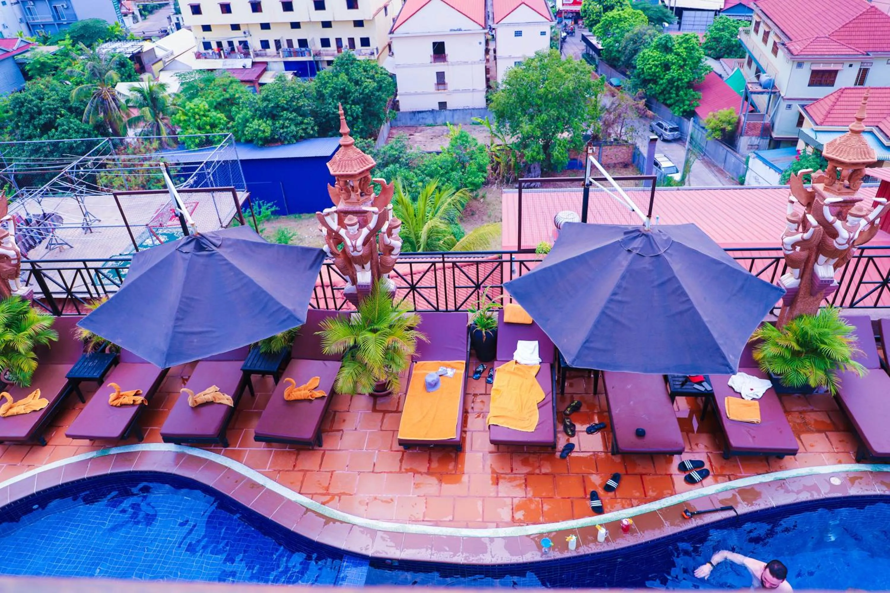 Swimming pool in Okay Guesthouse Siem Reap