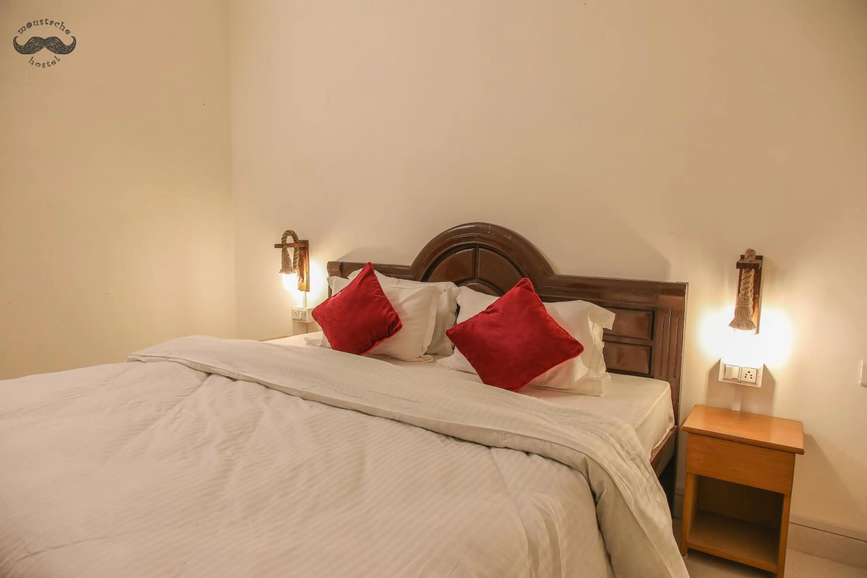 Bedroom, Bed in Moustache Khajuraho