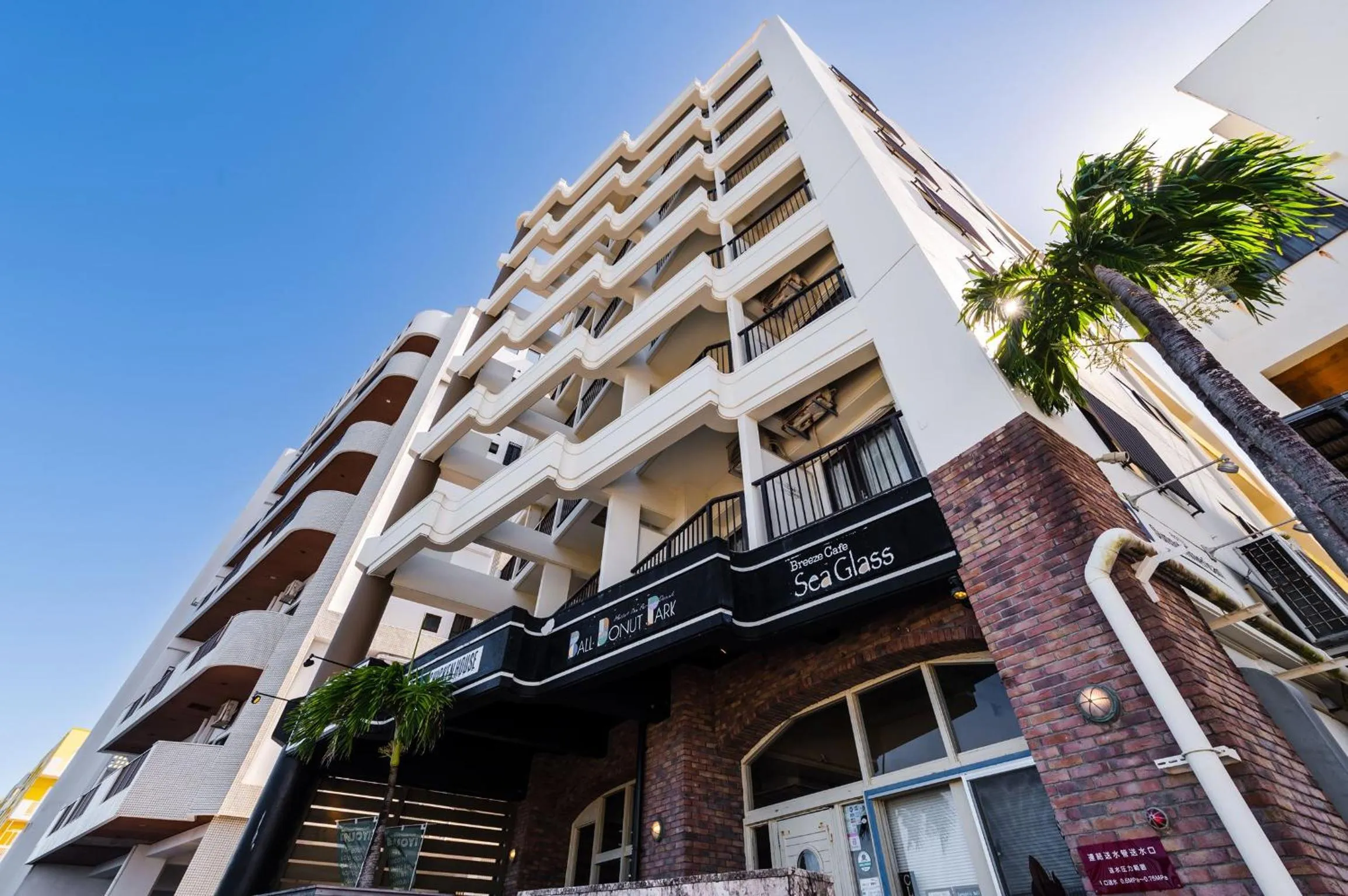 Property building in Hotel Sunset American