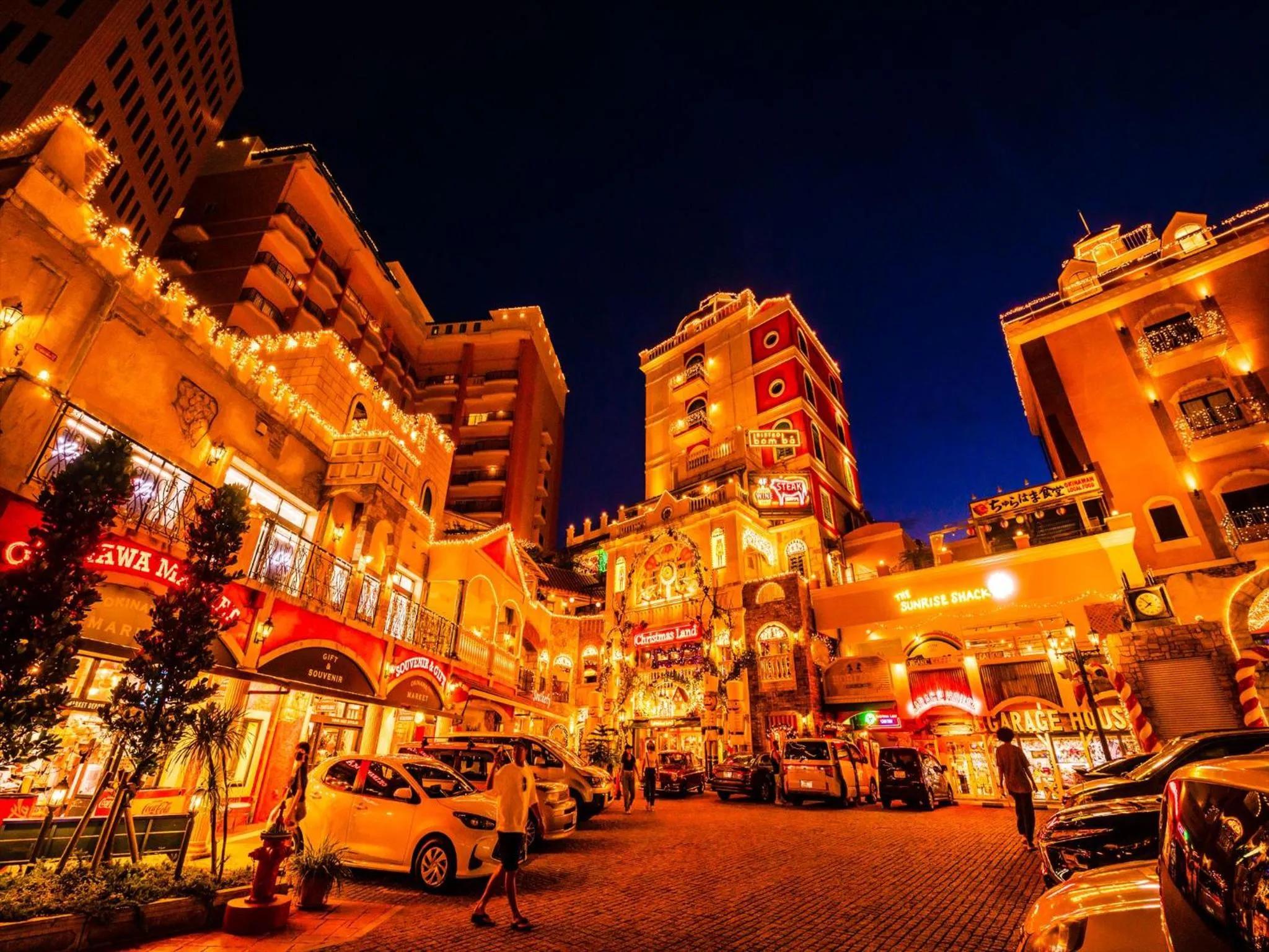 Nearby landmark in Hotel Sunset American