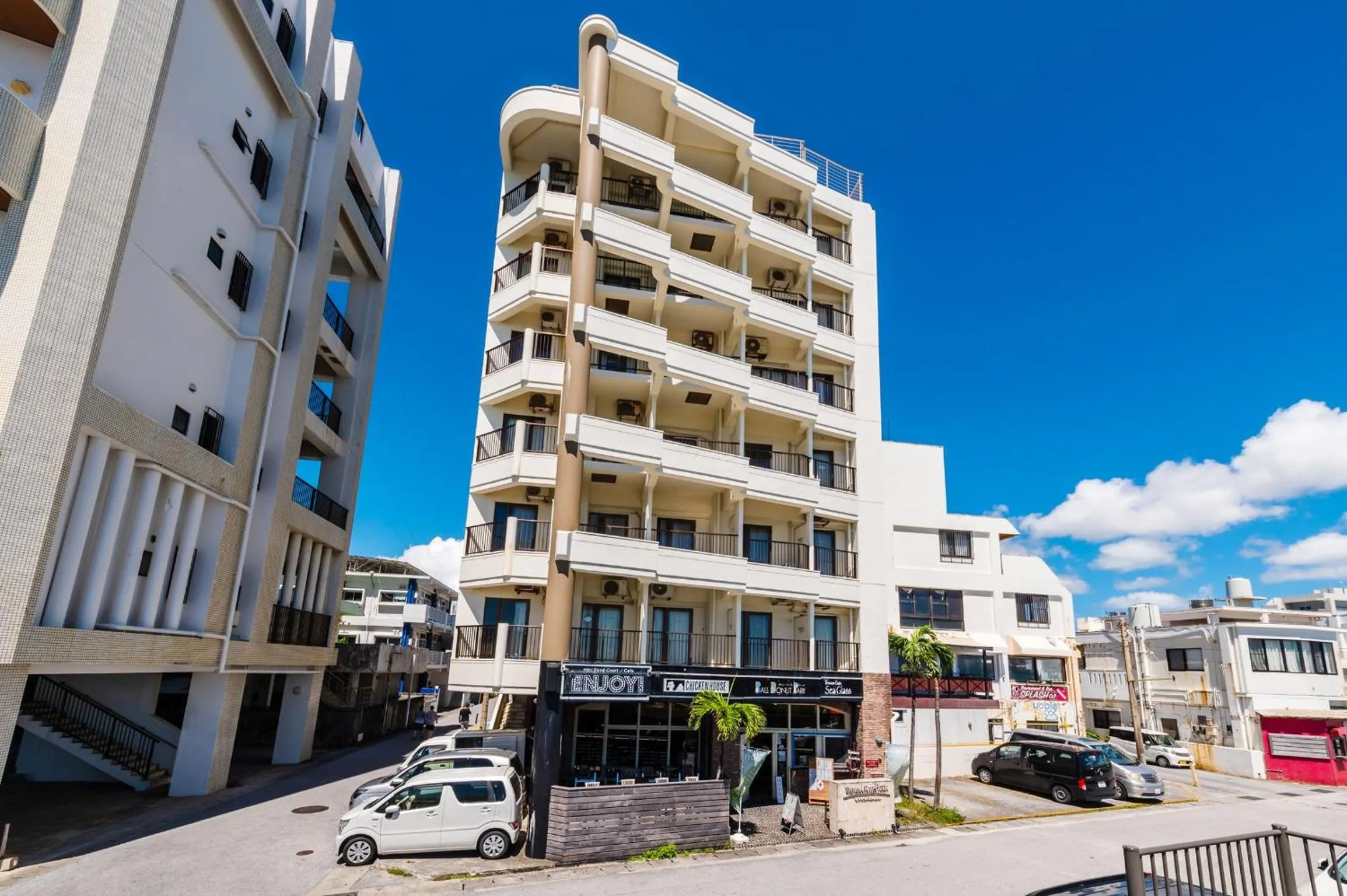 Property building in Hotel Sunset American