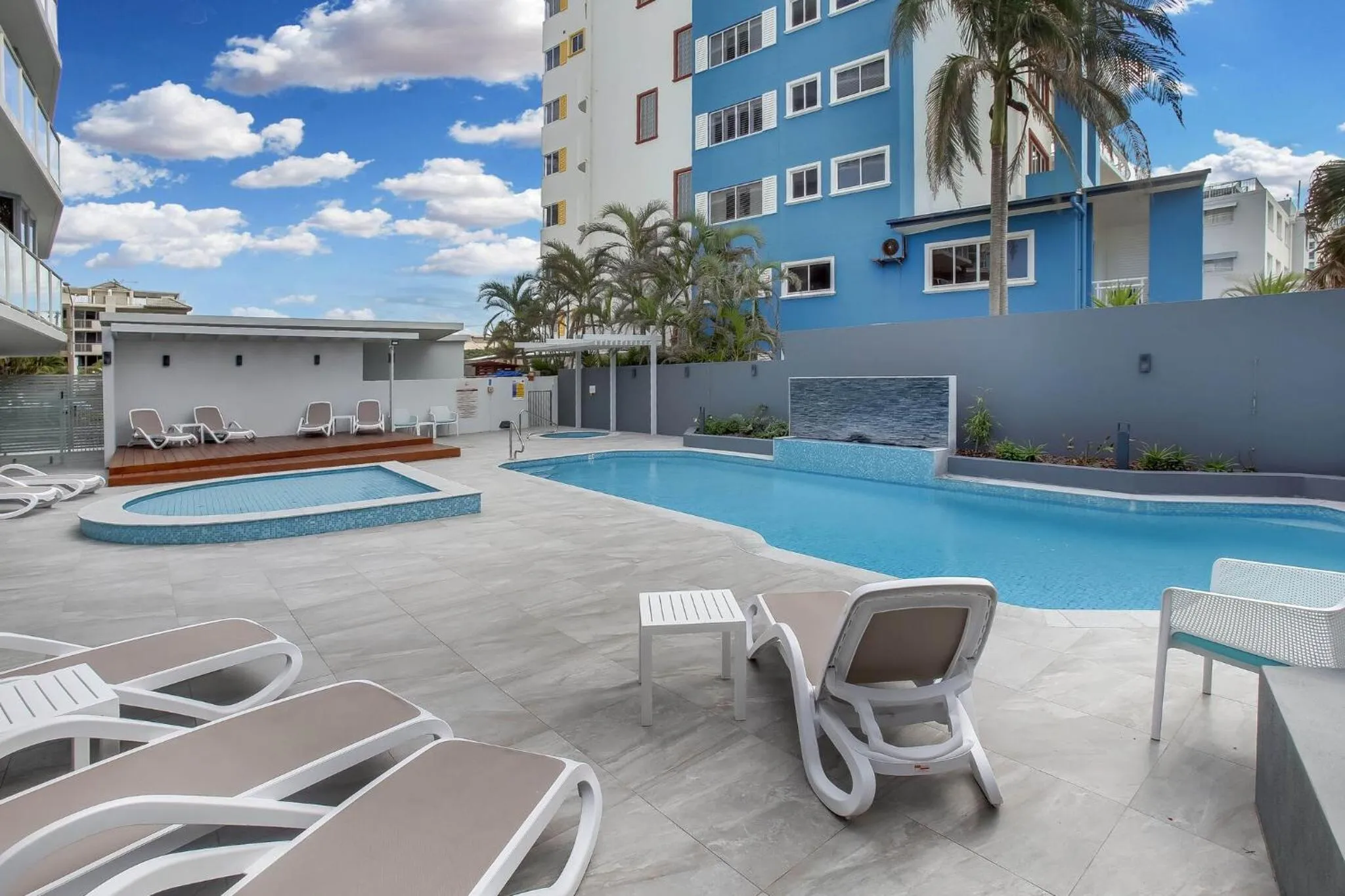 Swimming pool in Catalina Resort
