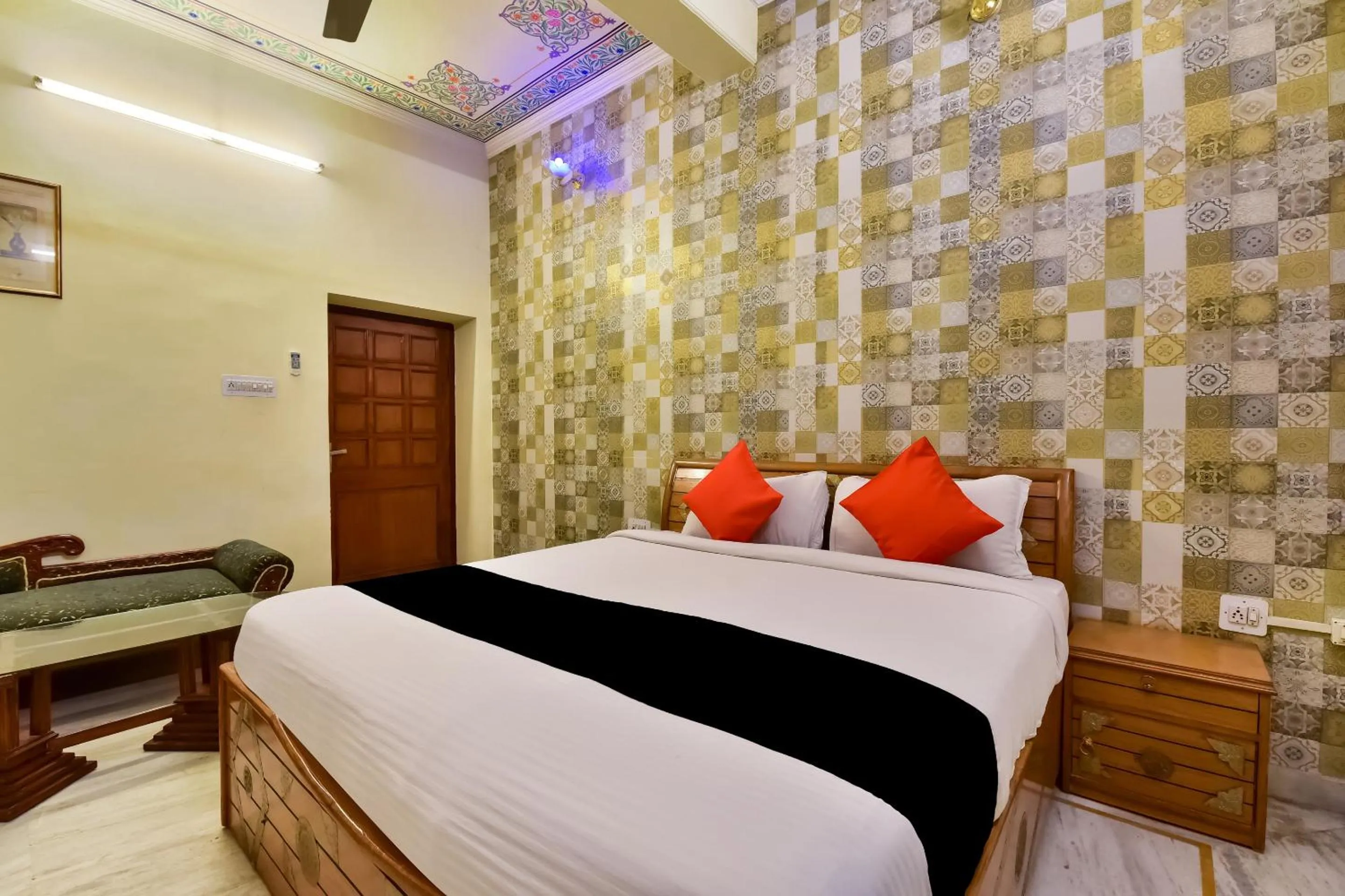 Bedroom, Bed in Hotel Radoli House - A Heritage Hotel