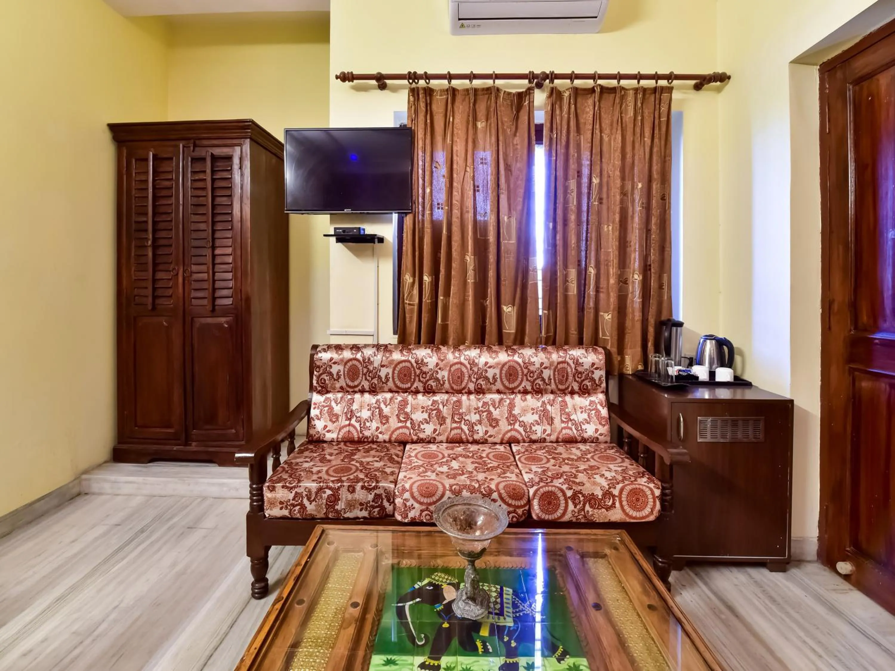 Bedroom in Hotel Radoli House - A Heritage Hotel