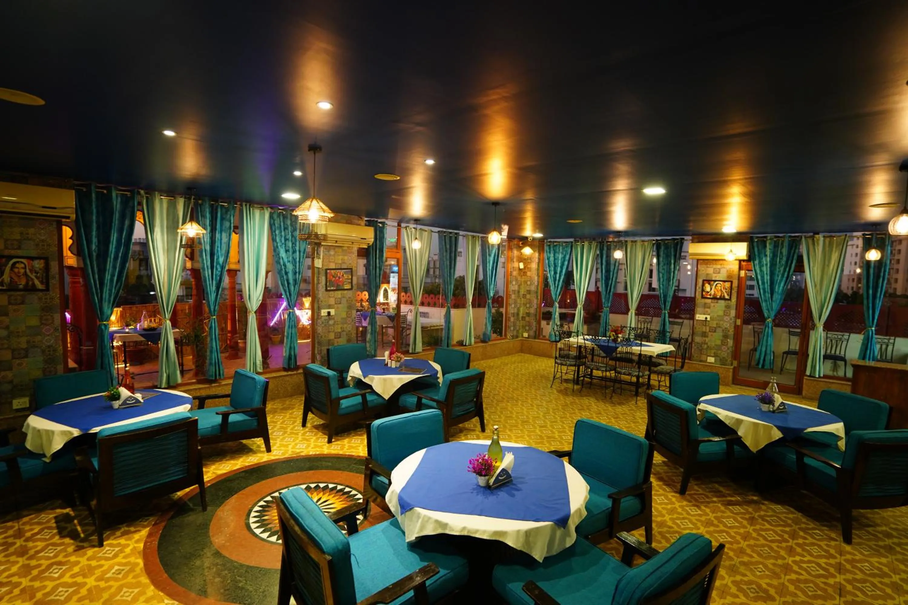 Restaurant/places to eat in Hotel Radoli House - A Heritage Hotel