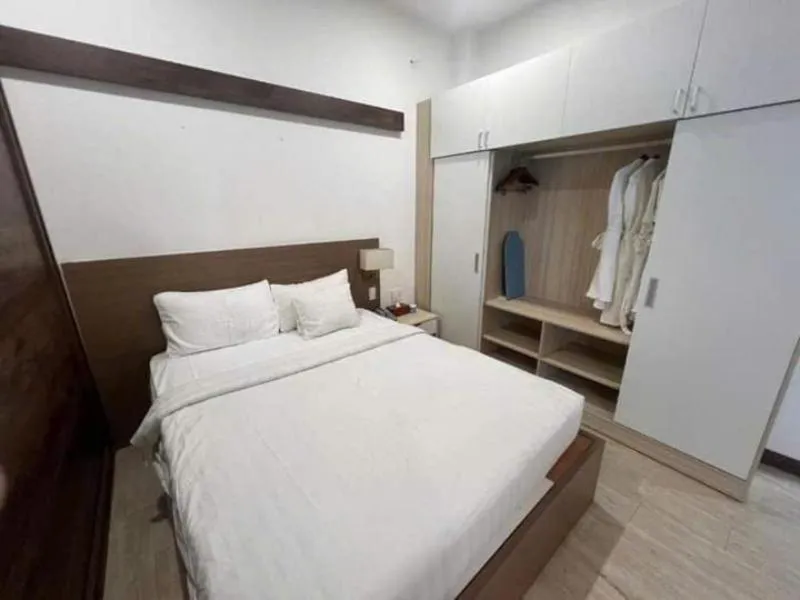 Hotel - Lương Ngọc Quyến