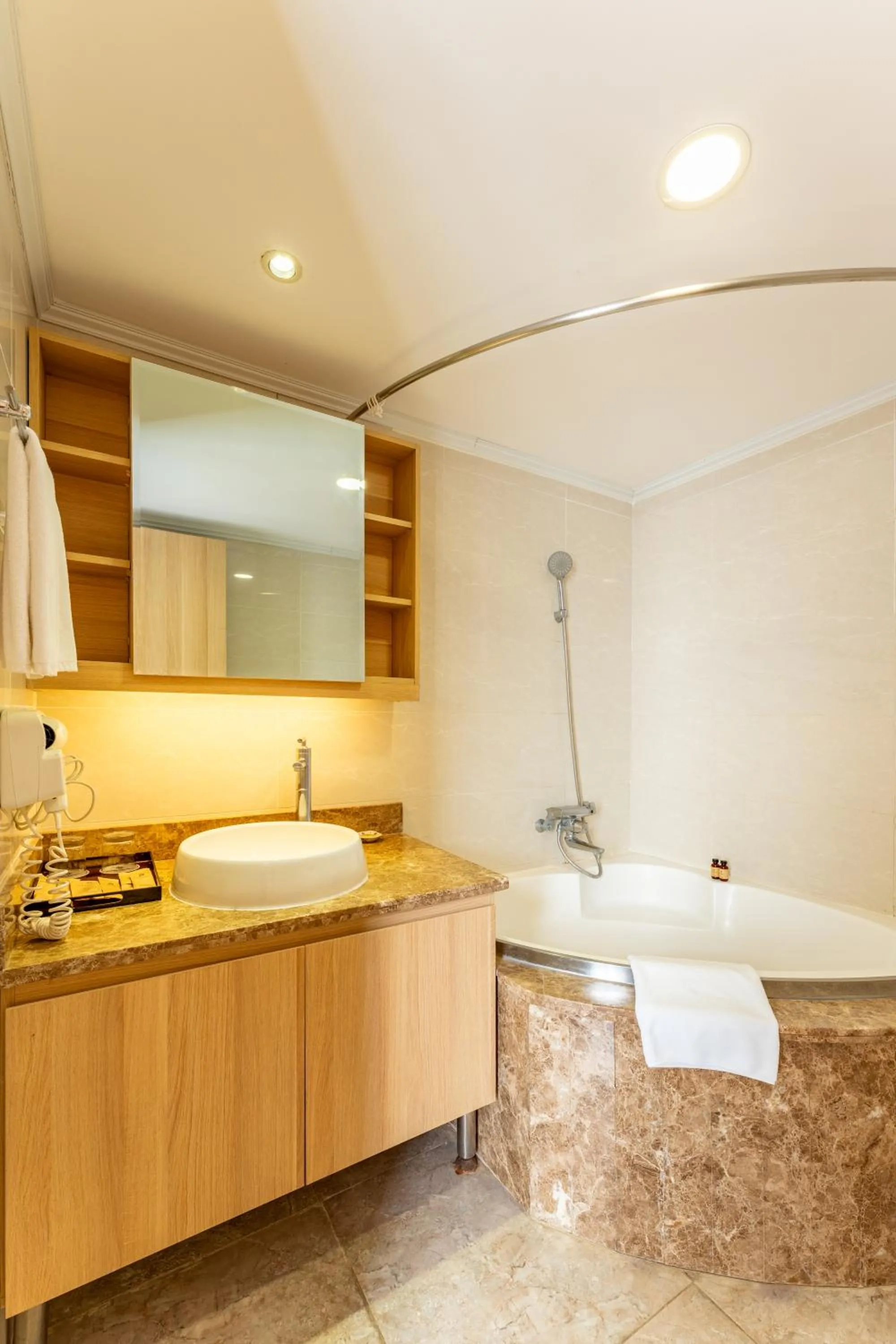 Bathroom in Super Candle Hotel