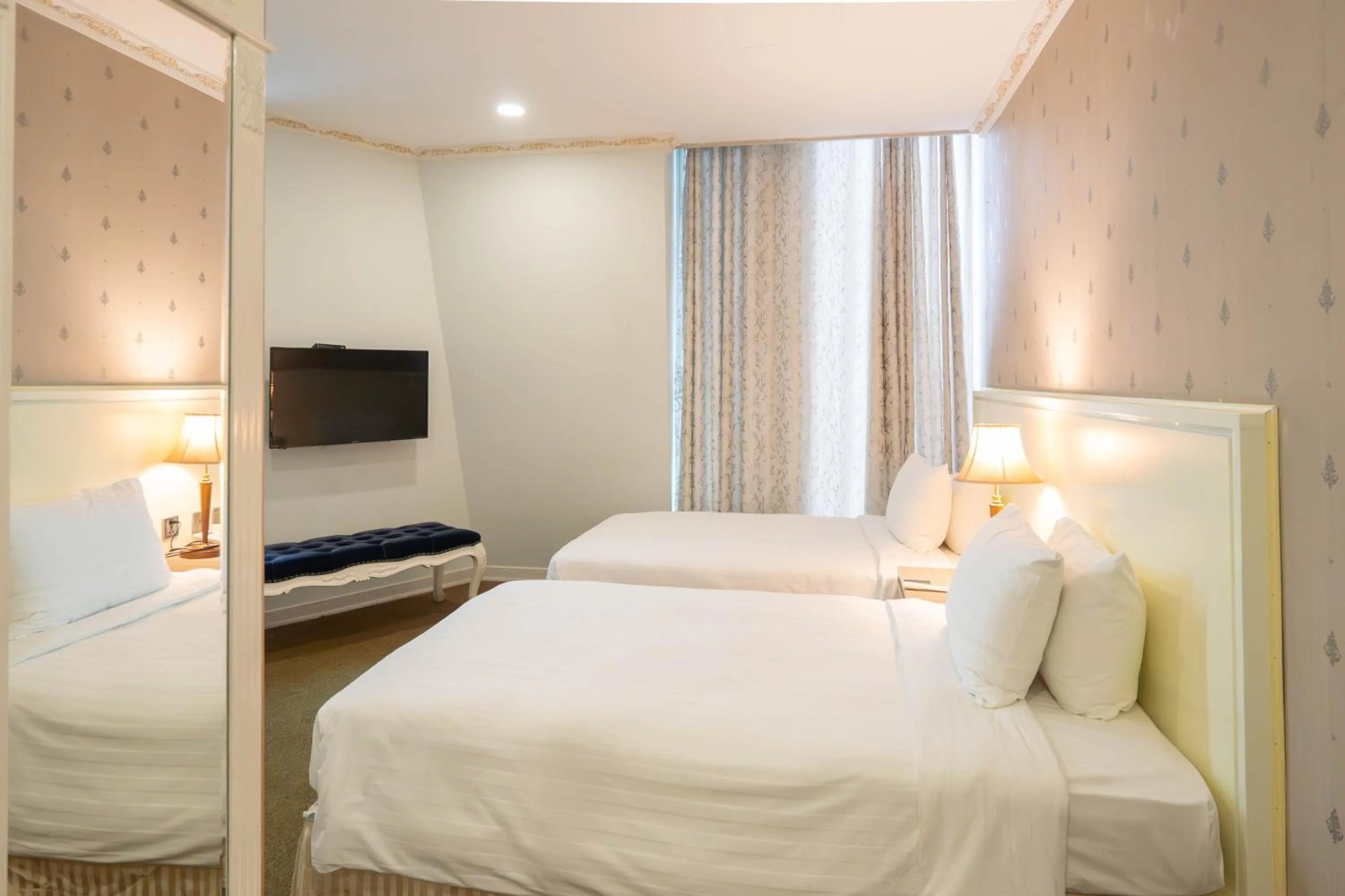 Bedroom, Bed in Super Candle Hotel