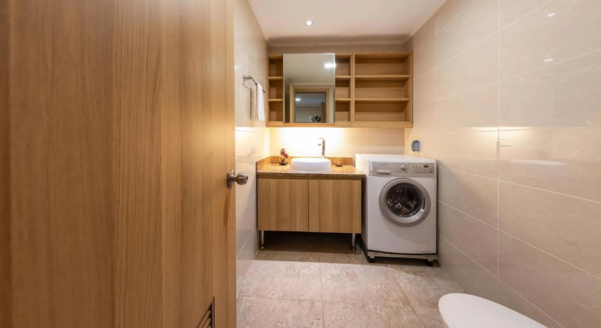 Bathroom in Super Candle Hotel