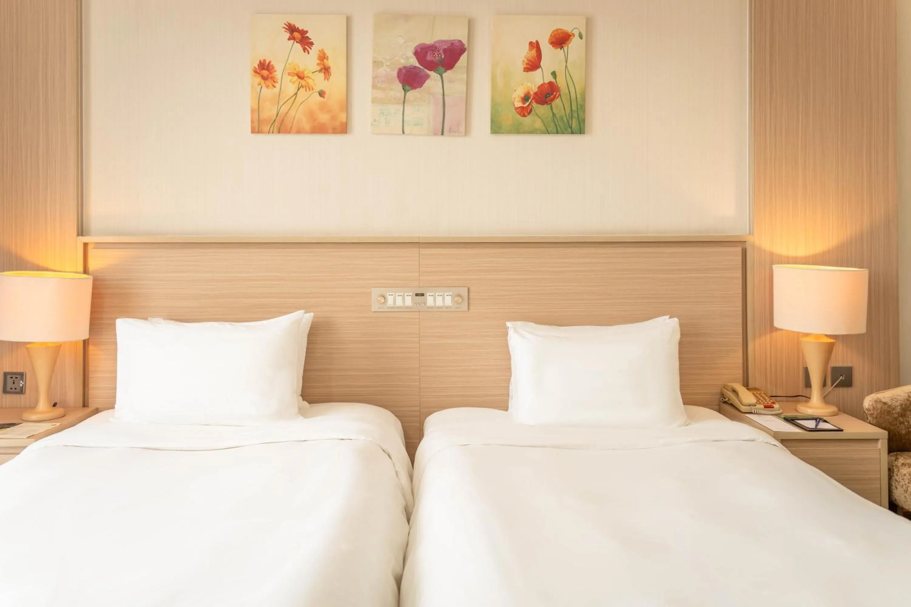 Bed in Super Candle Hotel