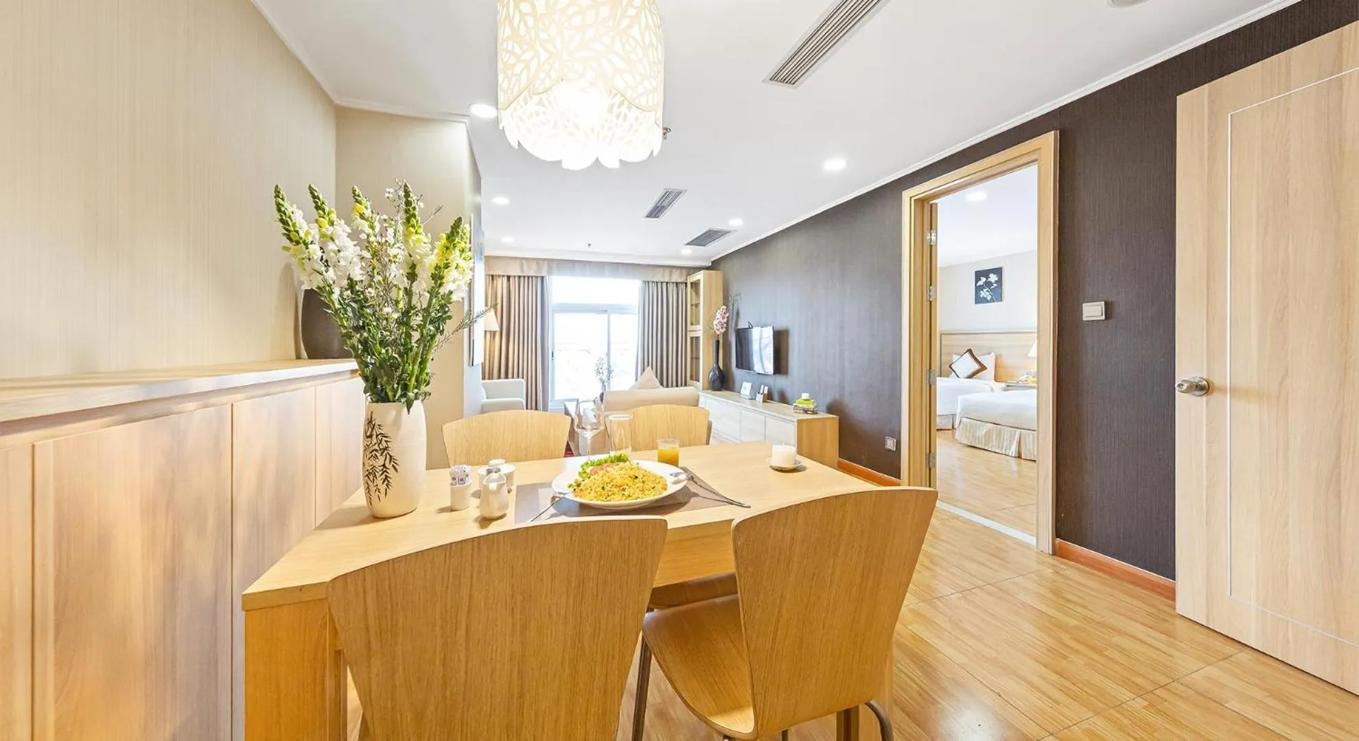 Dining area in Super Candle Hotel