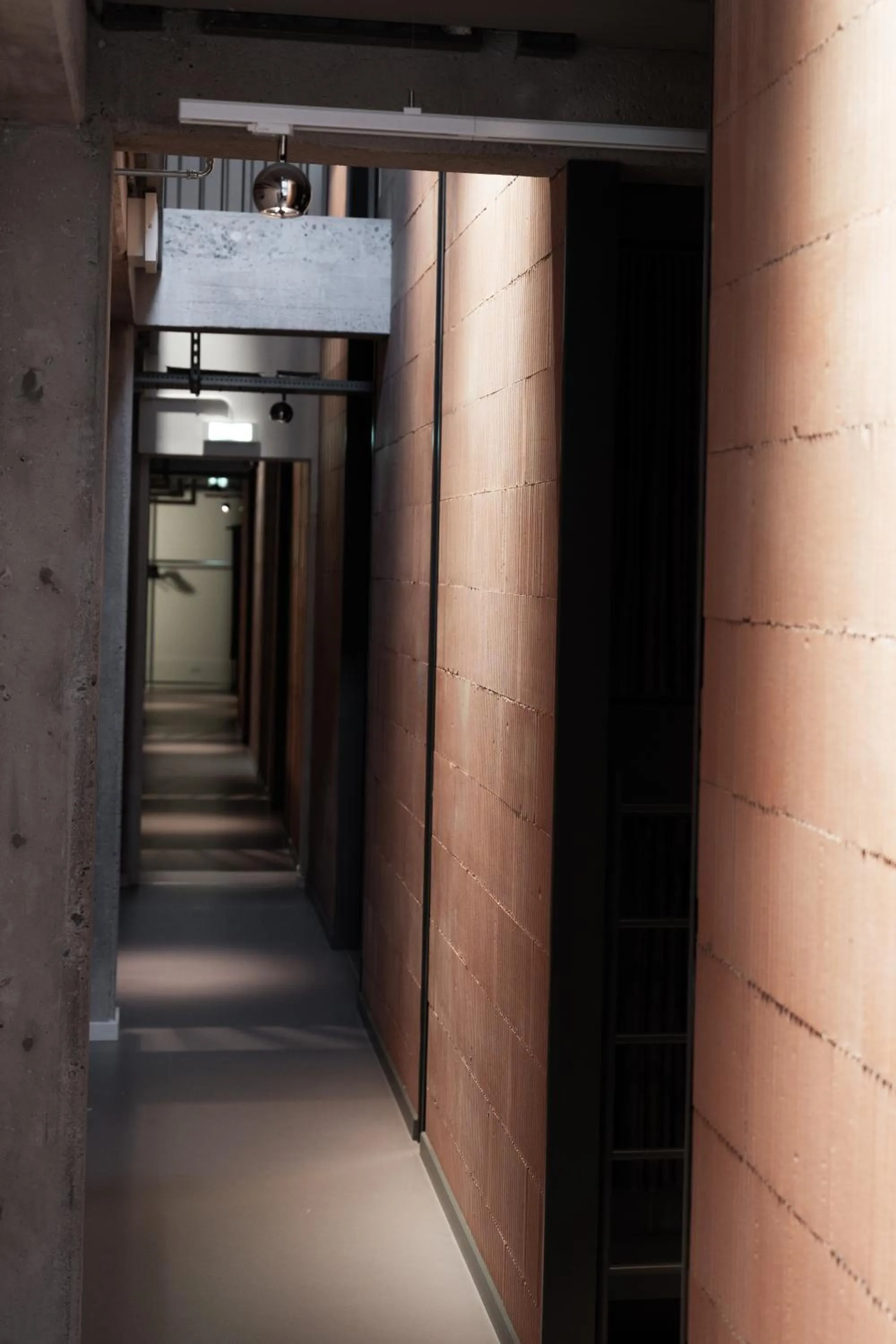 Photo of the whole room in Roberta's Society Aarhus