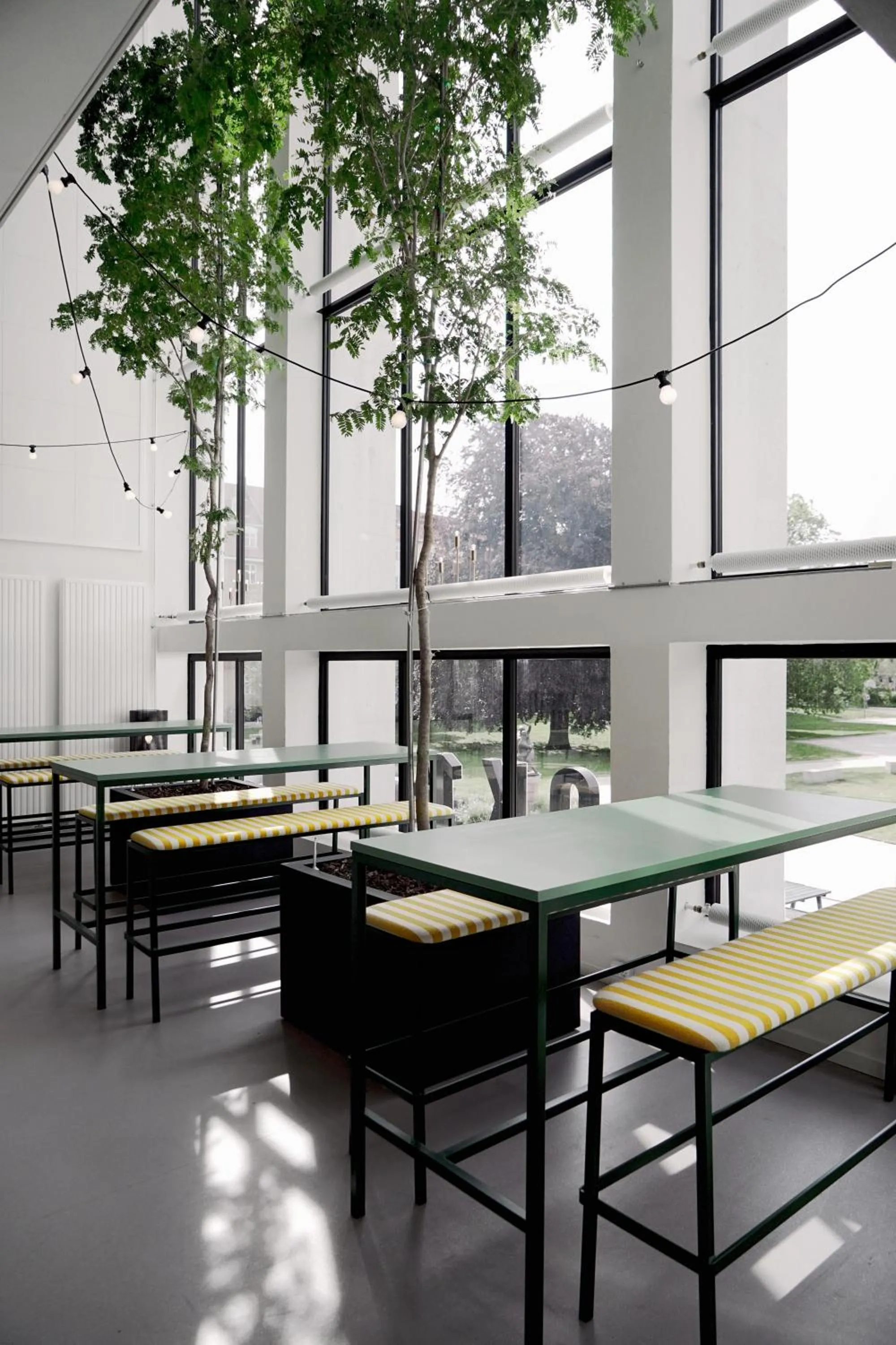 Lounge or bar, Restaurant/Places to Eat in BOOK1 by Brøchner Hotels