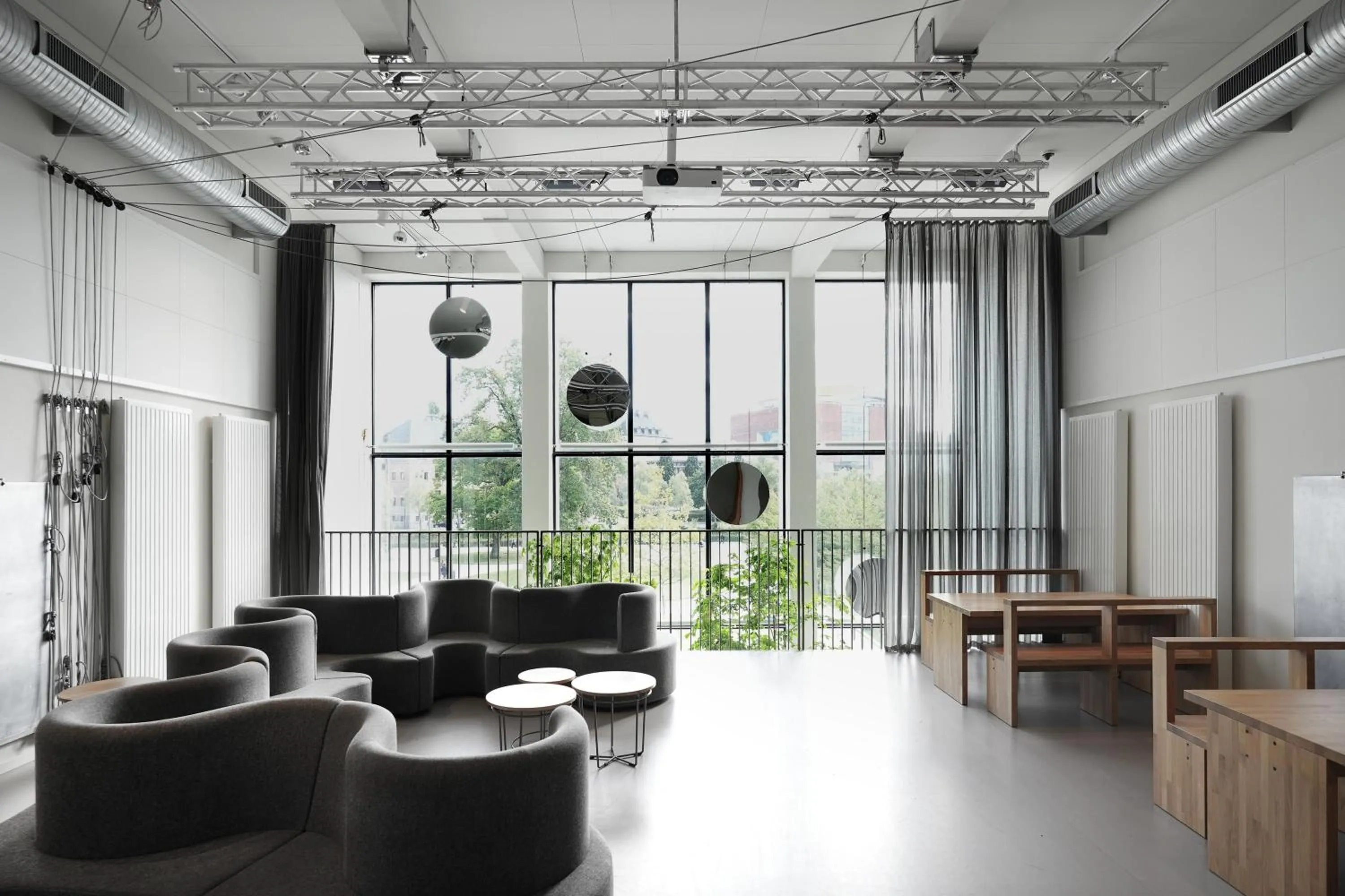 Seating area in BOOK1 by Brøchner Hotels