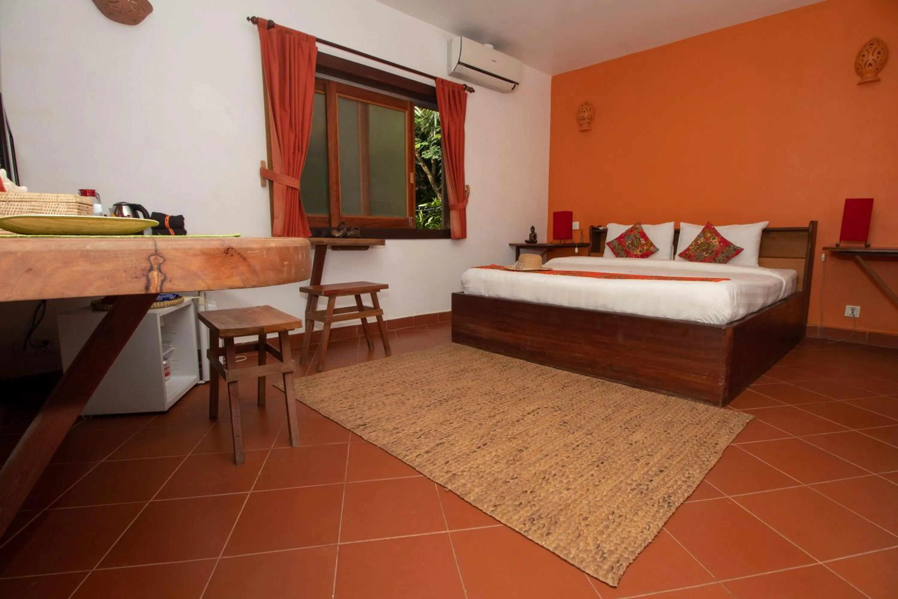 Photo of the whole room, Bed in TARA LODGE Haven of peace