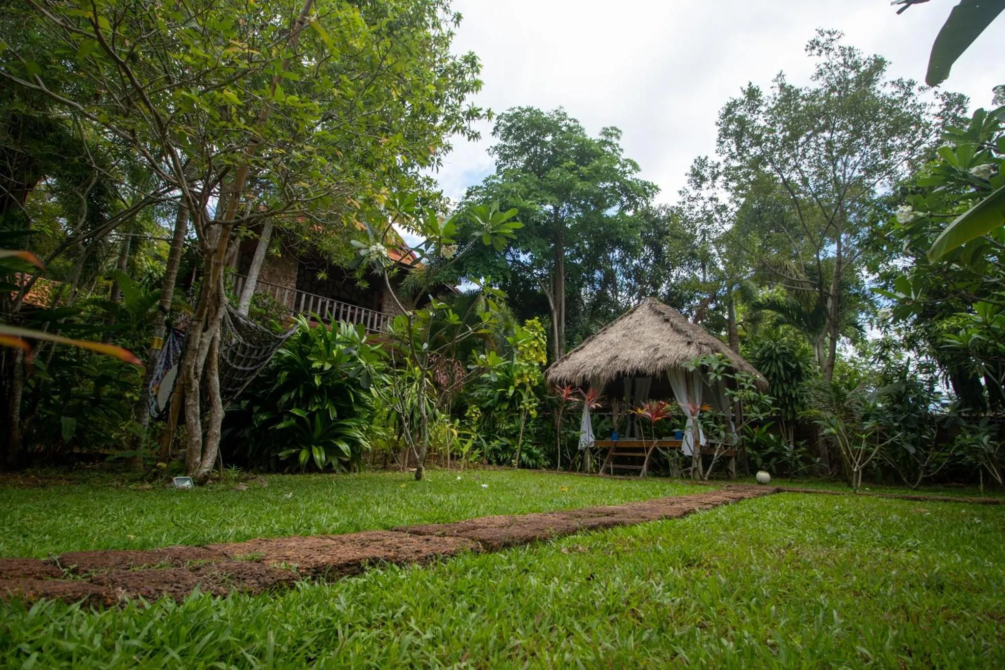 Garden in TARA LODGE Haven of peace