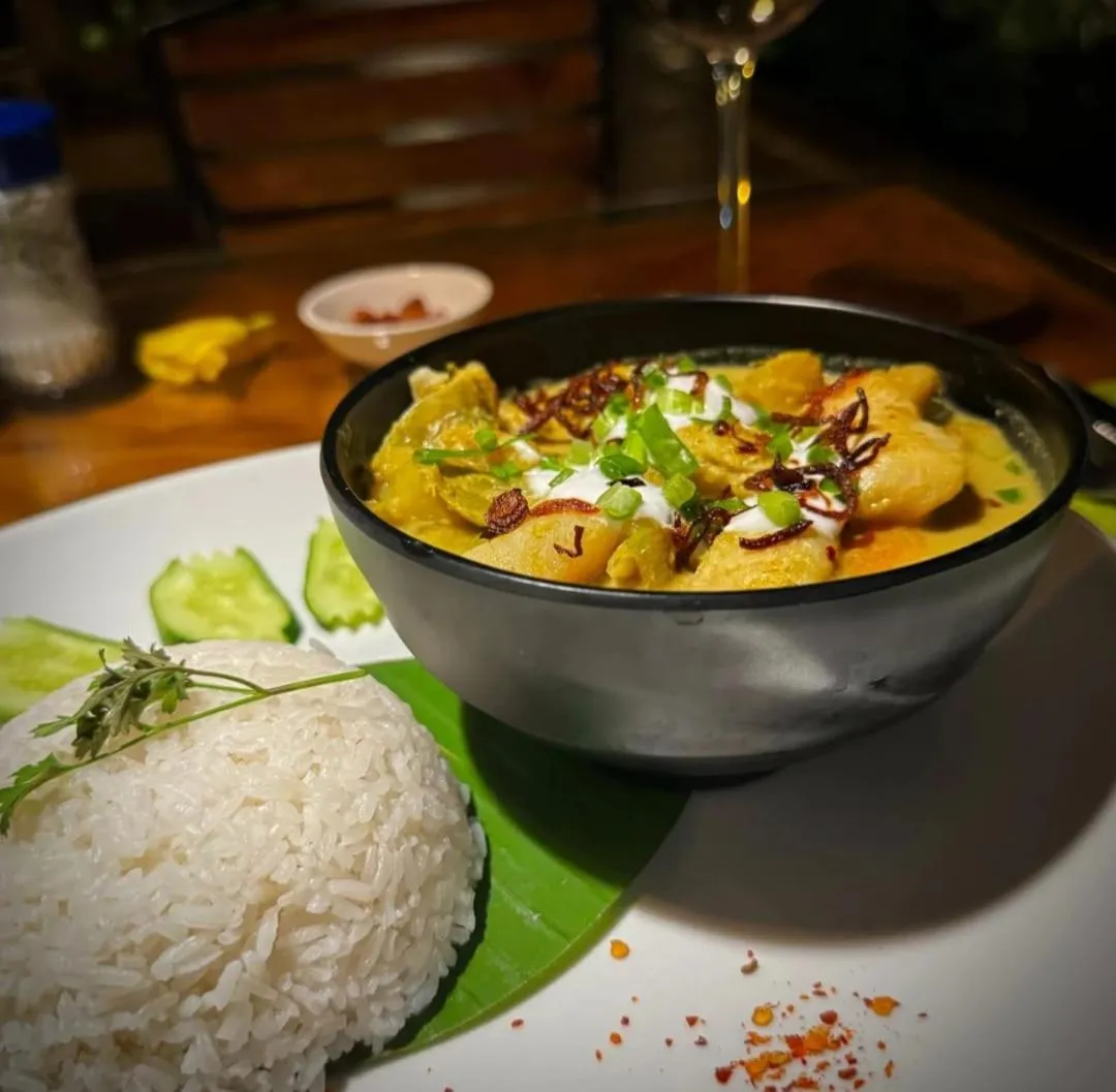 Restaurant/places to eat in TARA LODGE Haven of peace