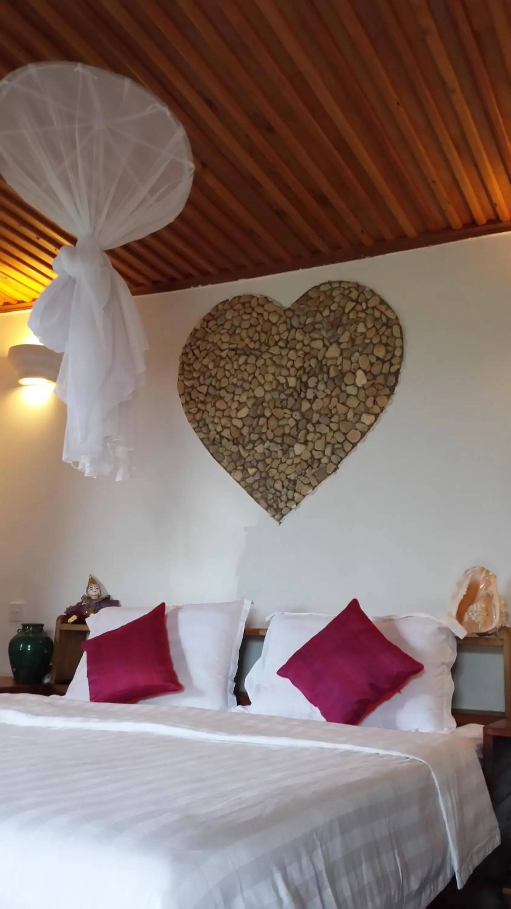 Decorative detail, Bed in TARA LODGE Haven of peace