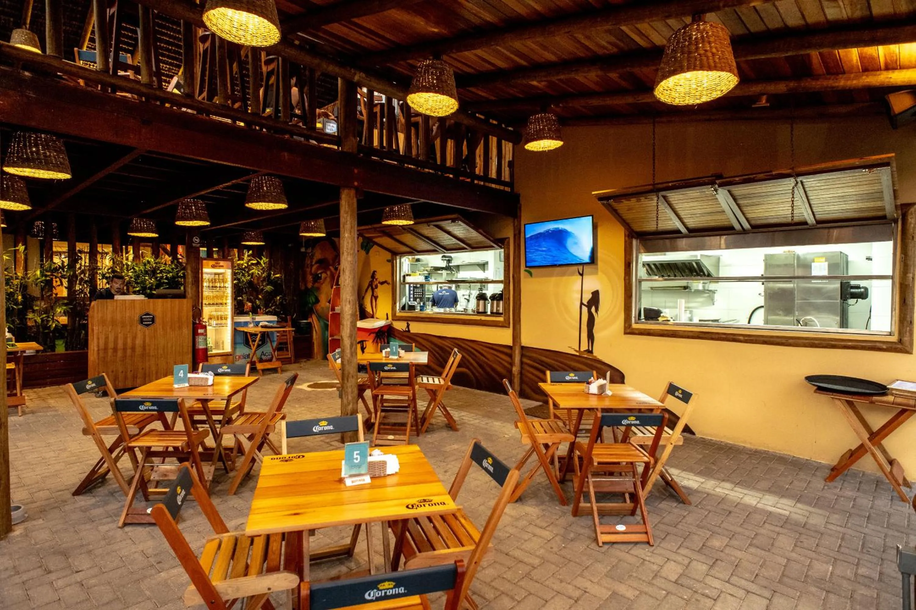 Restaurant/places to eat in Longboard Paradise Suítes