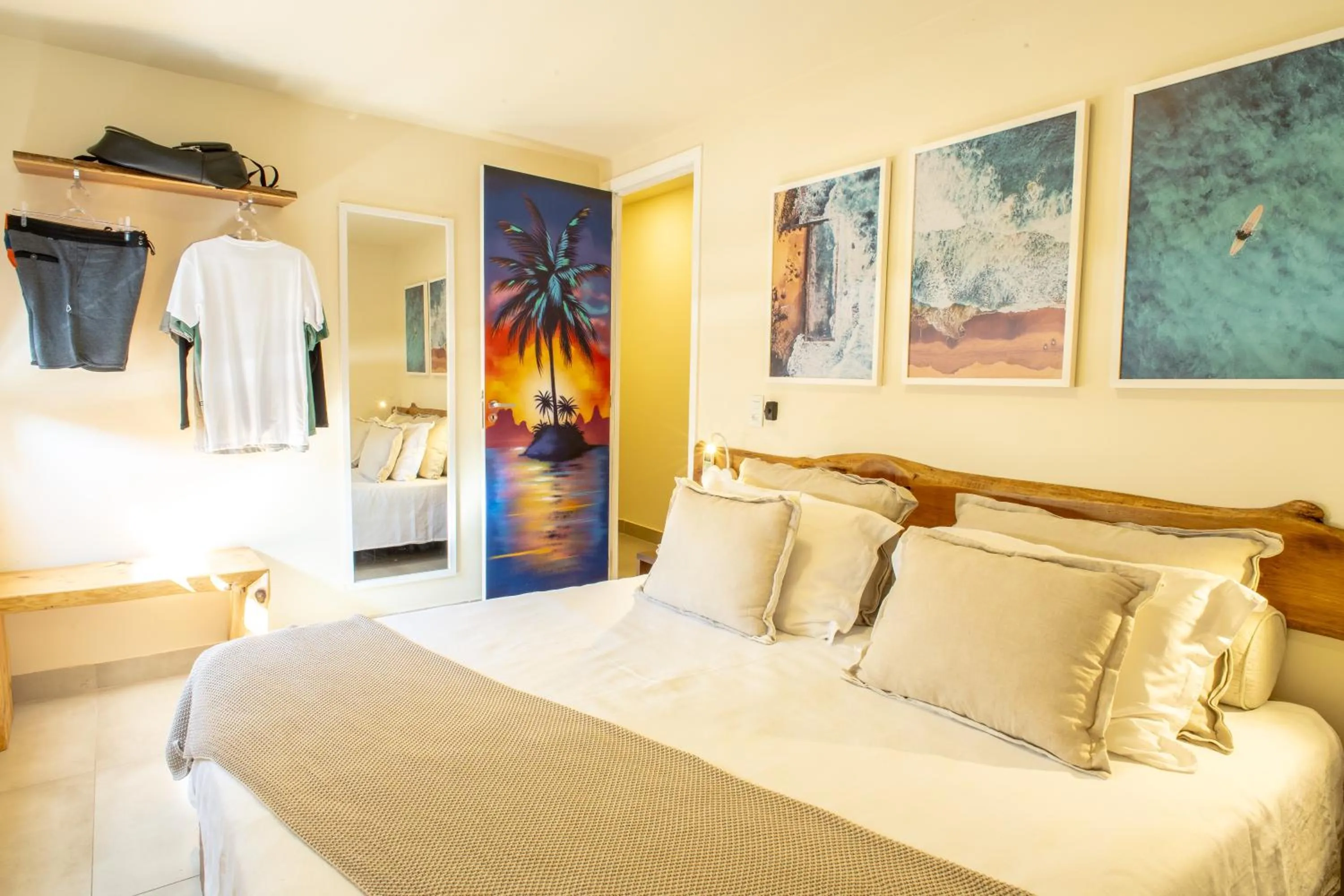Bedroom, Bed in Longboard Paradise Suítes