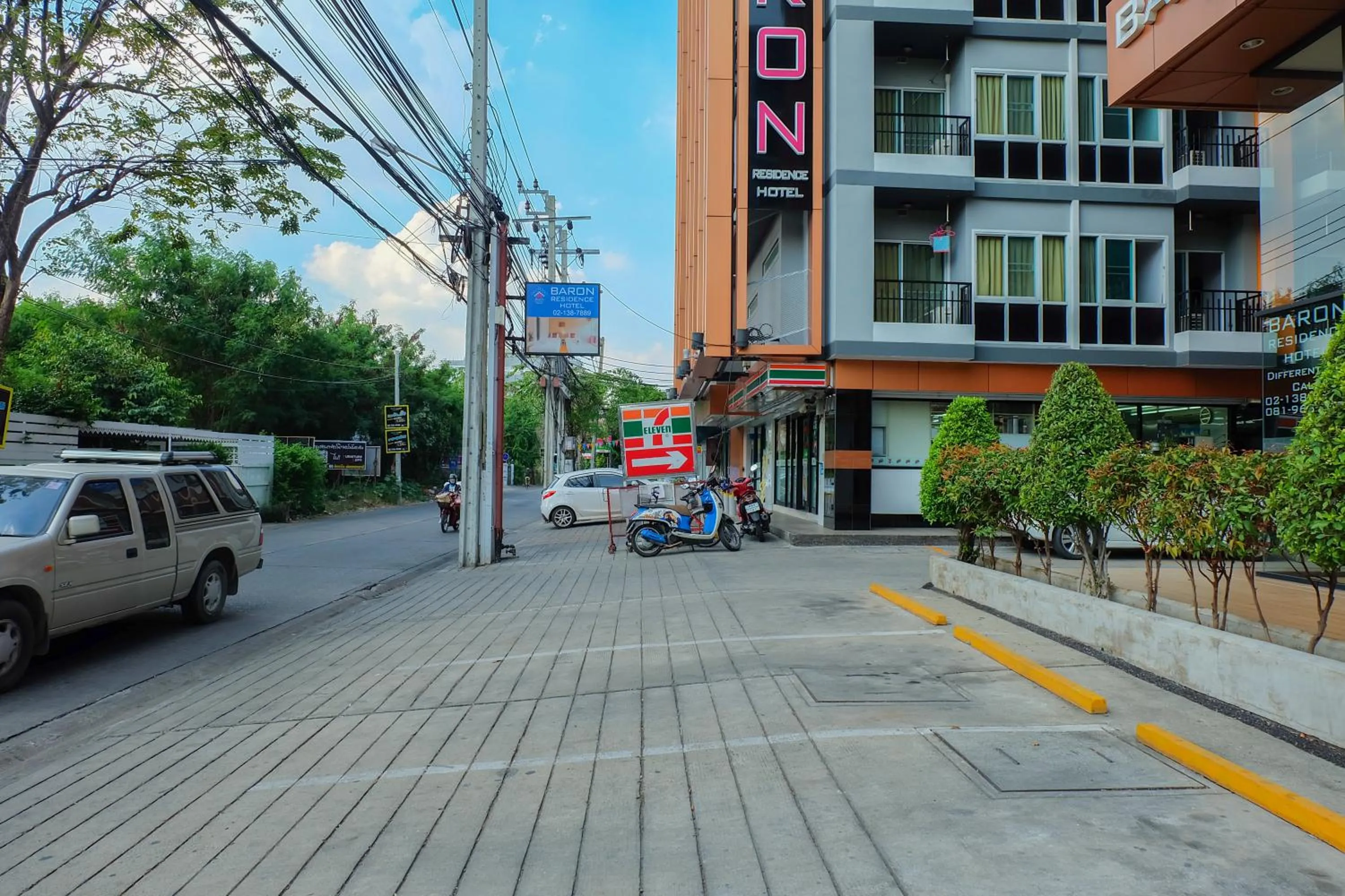 Baron Residence Bangkok