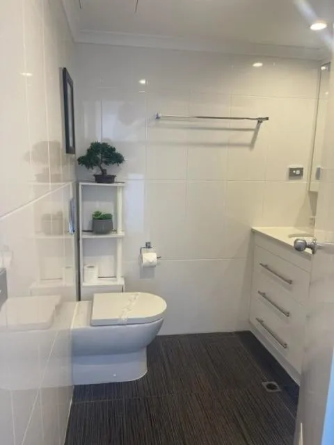 Shower in Centrepoint Apartments Caloundra
