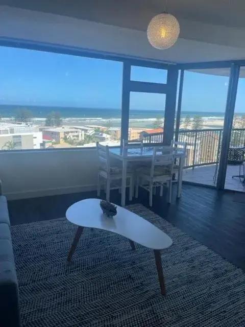 Apartment with Sea View in Centrepoint Apartments Caloundra Apartment with Sea View in Centrepoint Apartments Caloundra