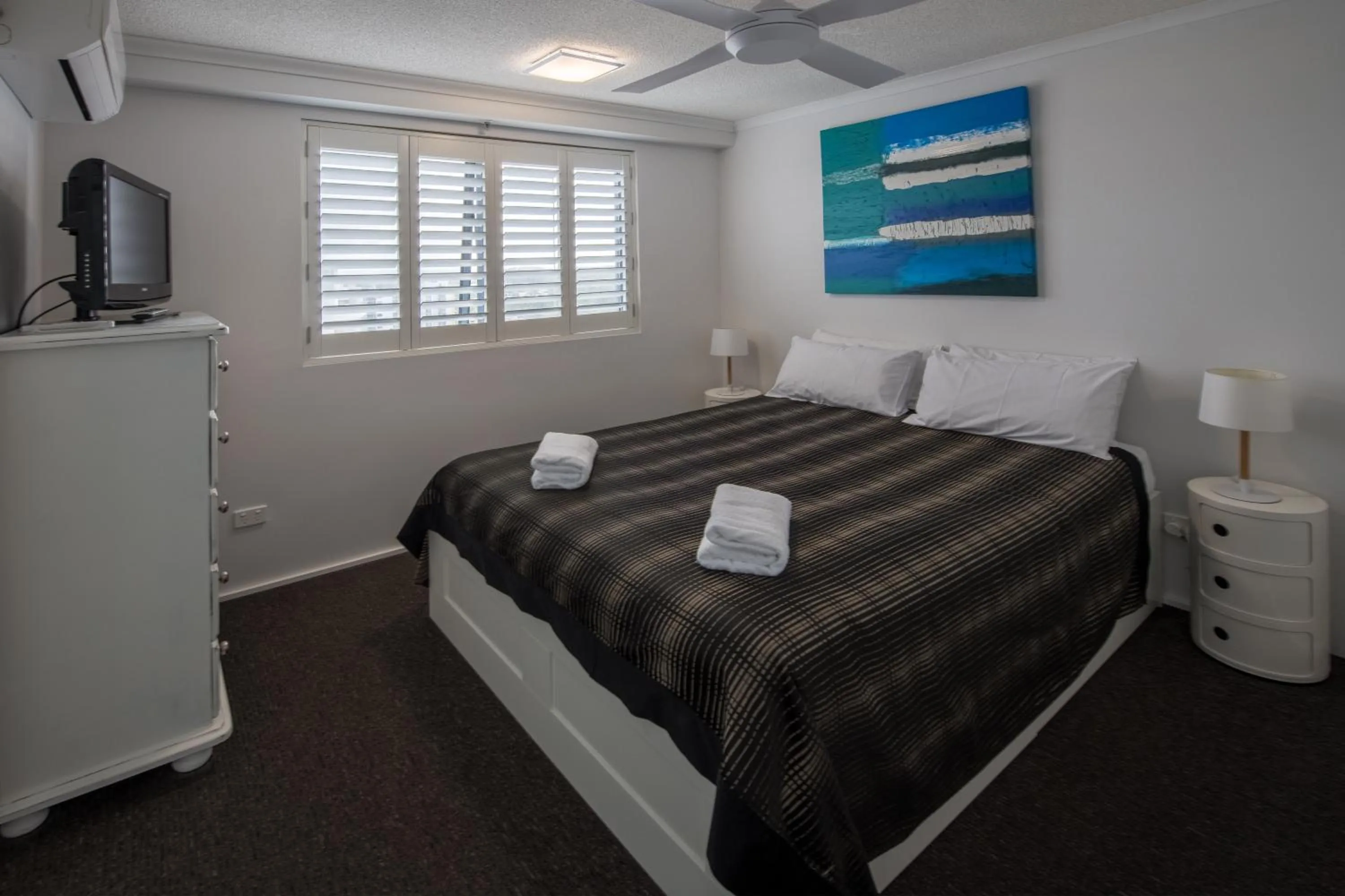 Bed in Centrepoint Apartments Caloundra