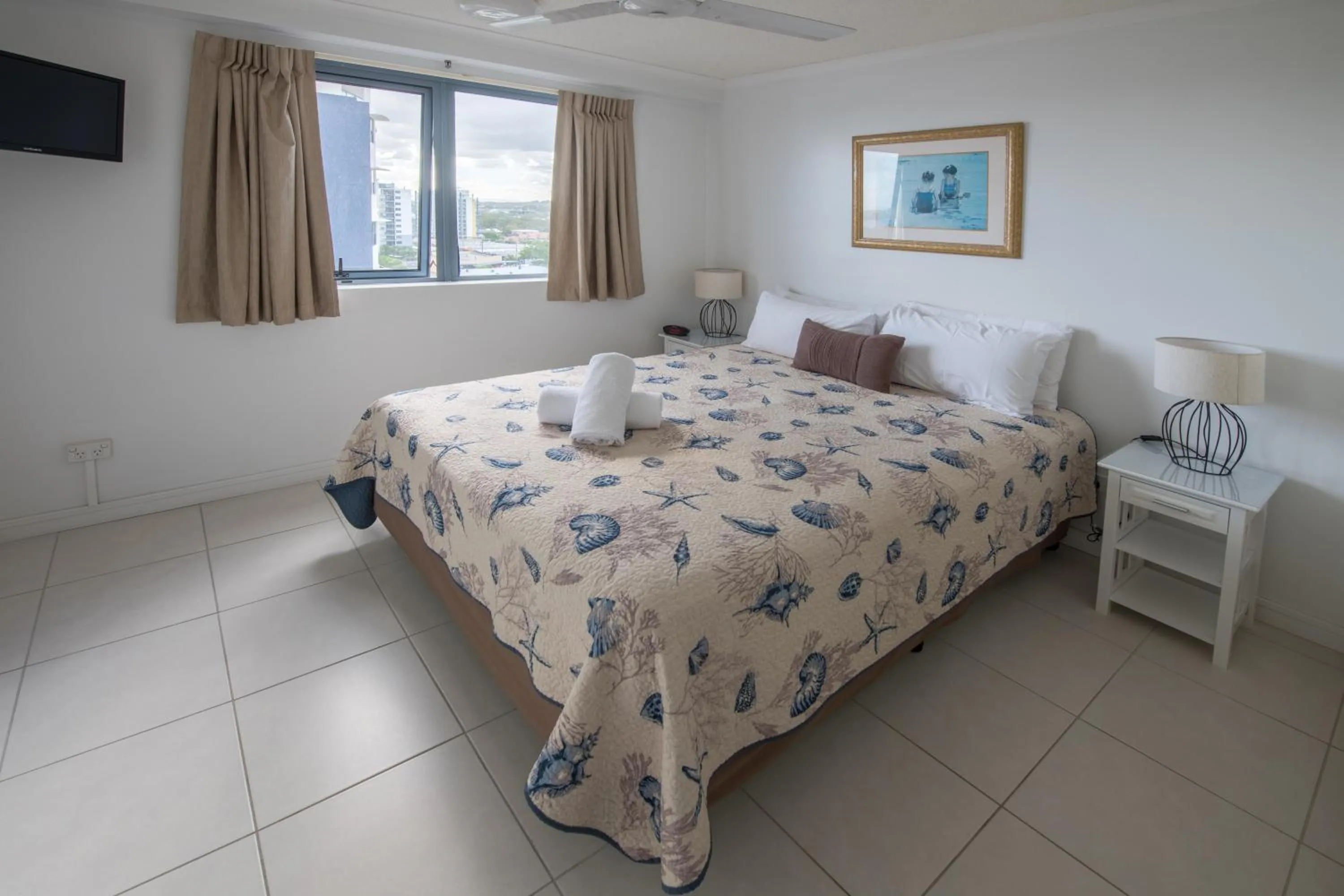 Bed in Centrepoint Apartments Caloundra