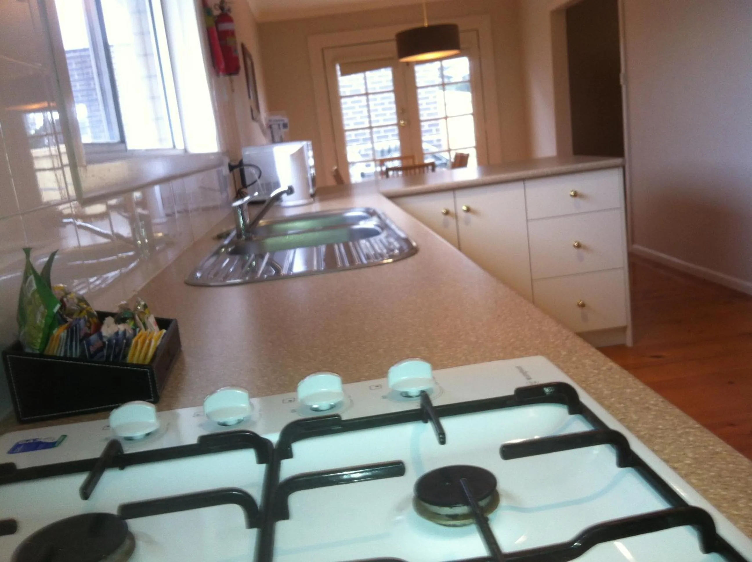 Patio in Parkwood Motel & Apartments