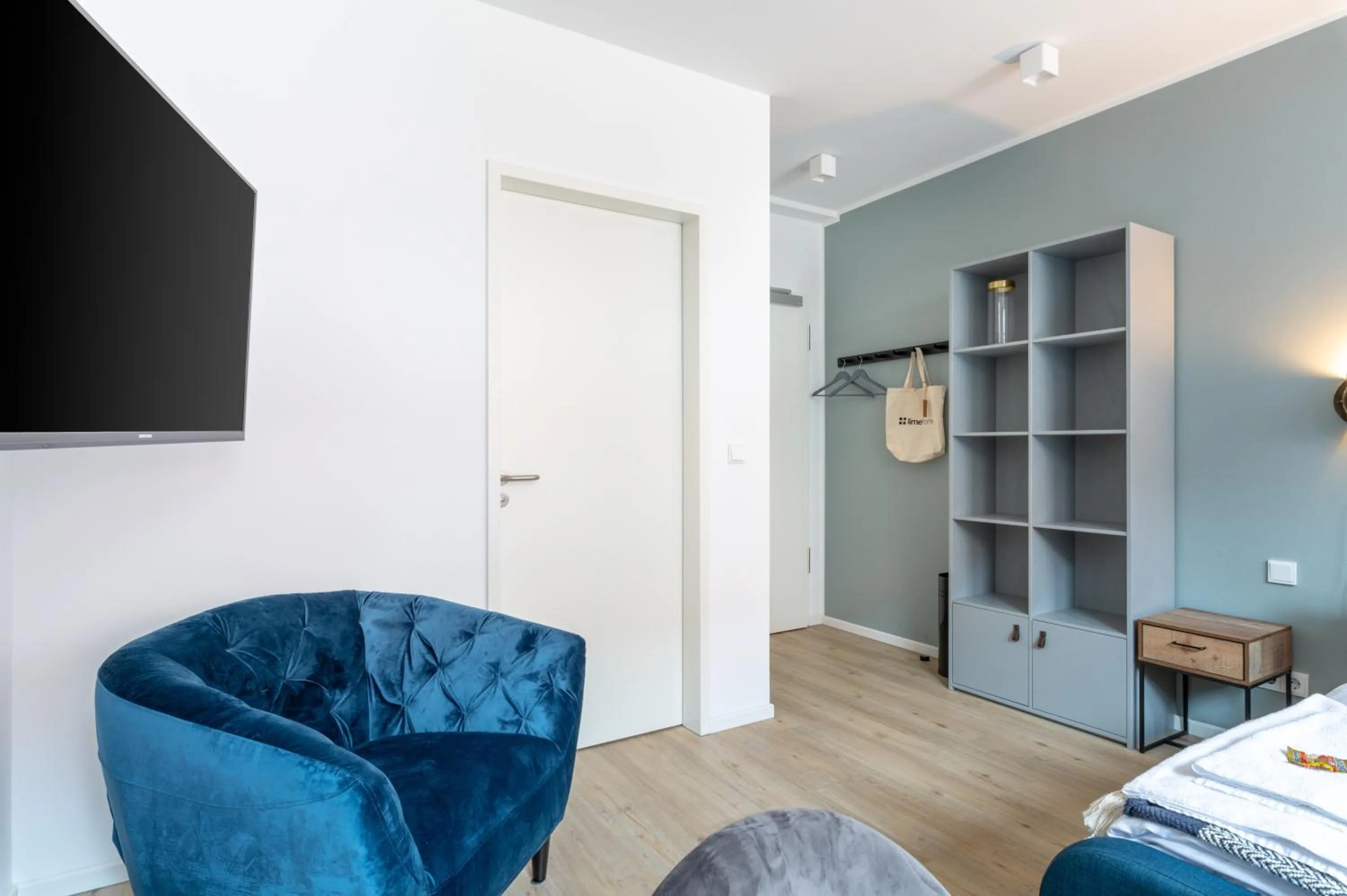 TV and multimedia in Limehome Flensburg Holm