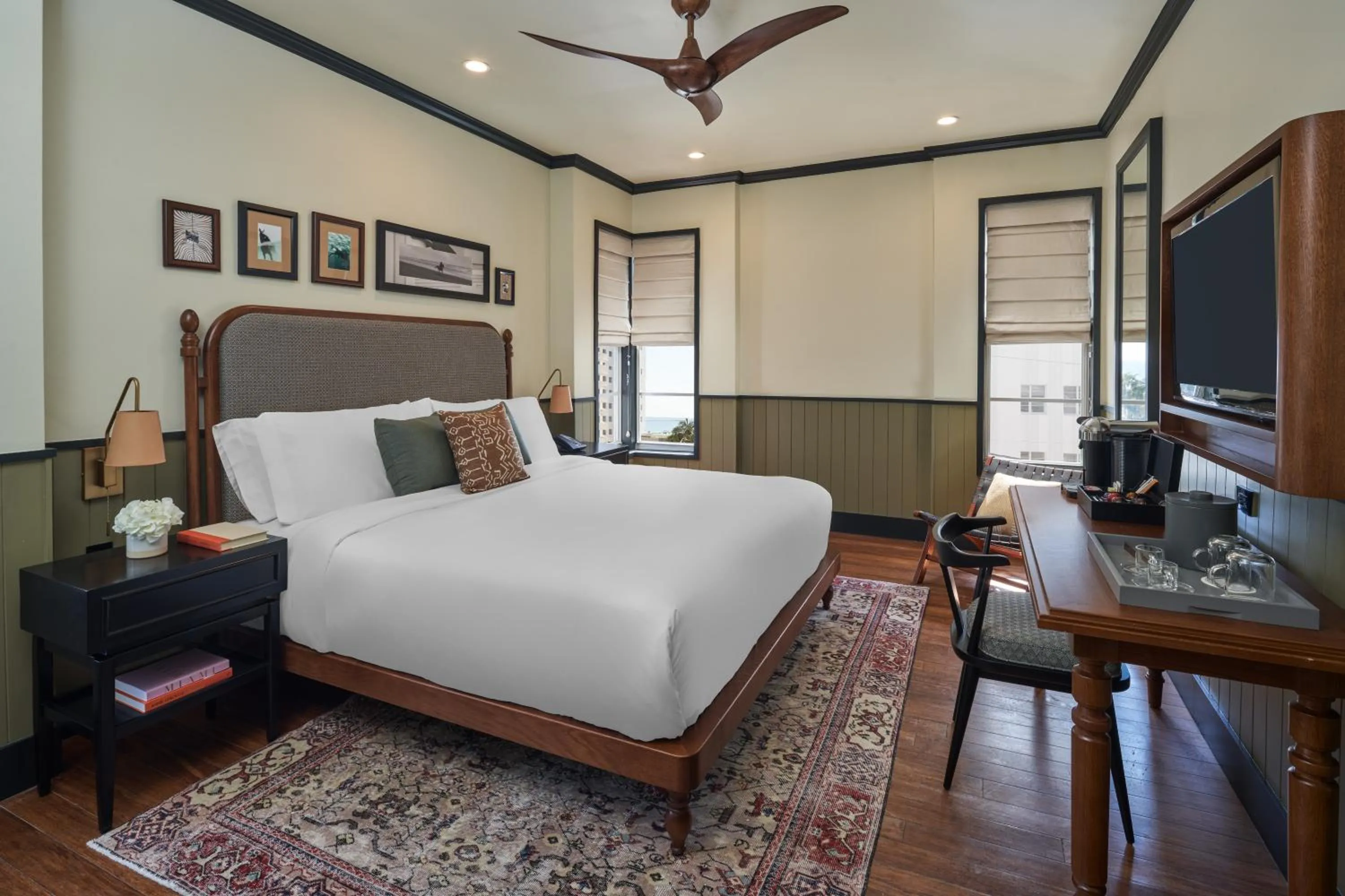 Bed in Balfour Miami Beach, a Morgans Originals hotel