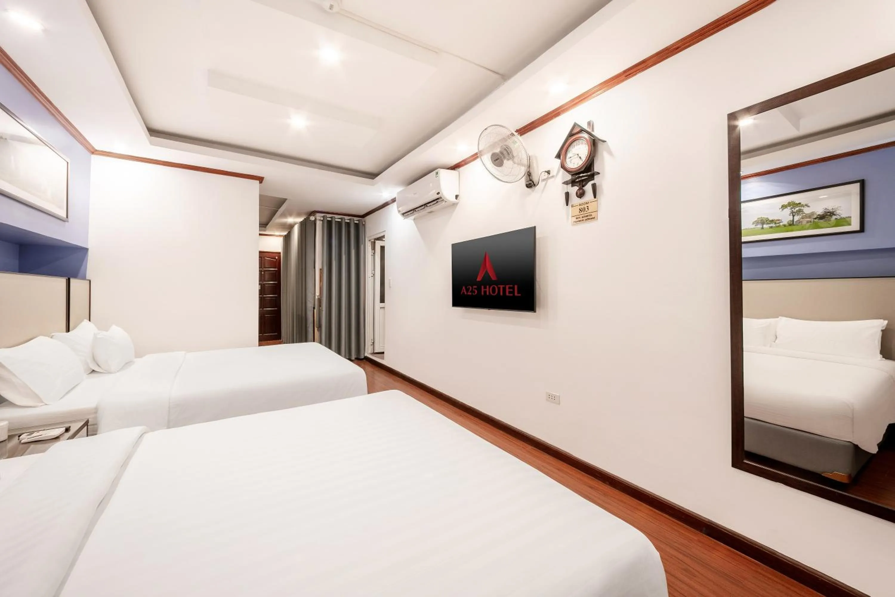 Bed in A25 Hotel - 53 Tuệ Tĩnh