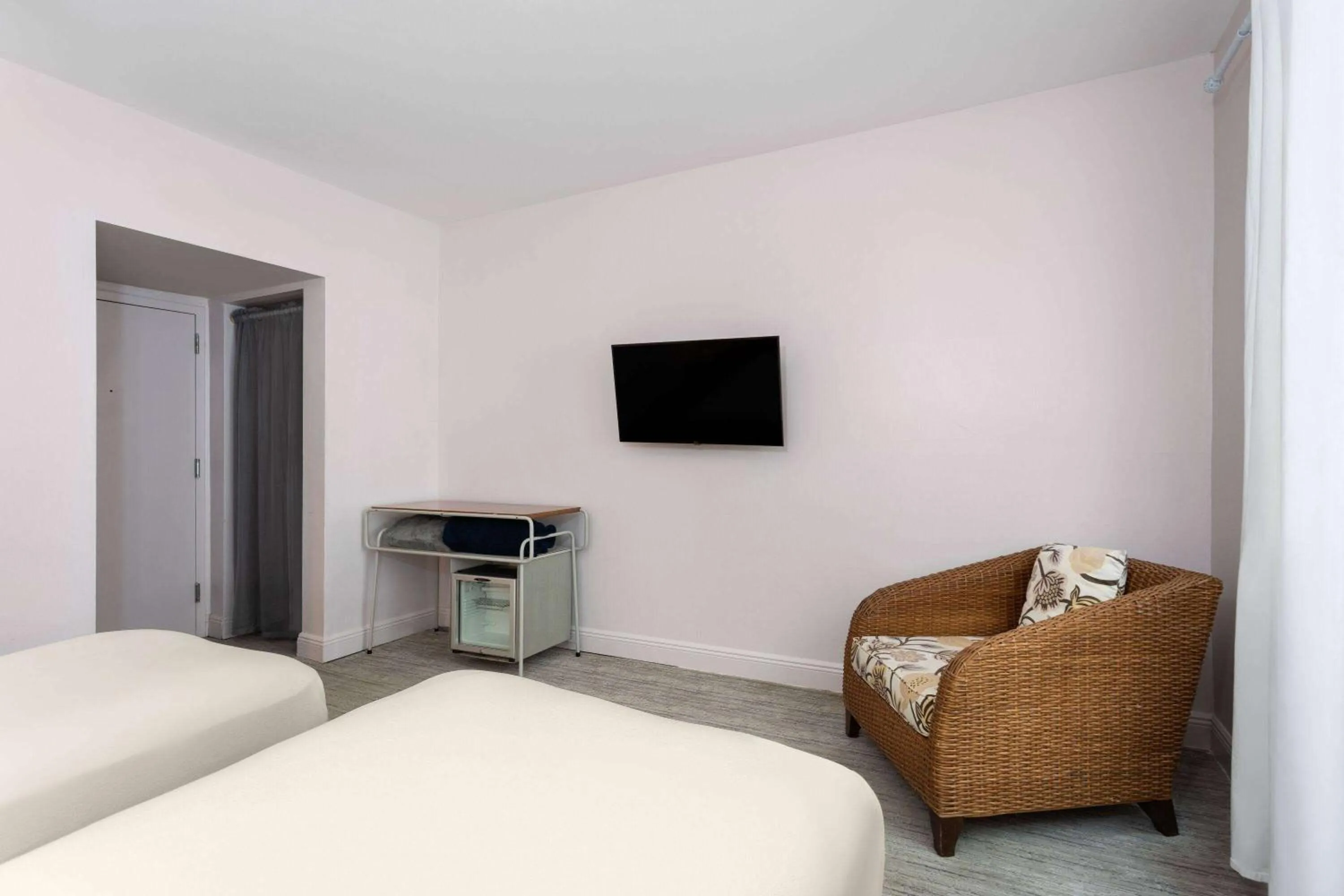 Photo of the whole room, TV/Entertainment Center in The Astor by LuxUrban