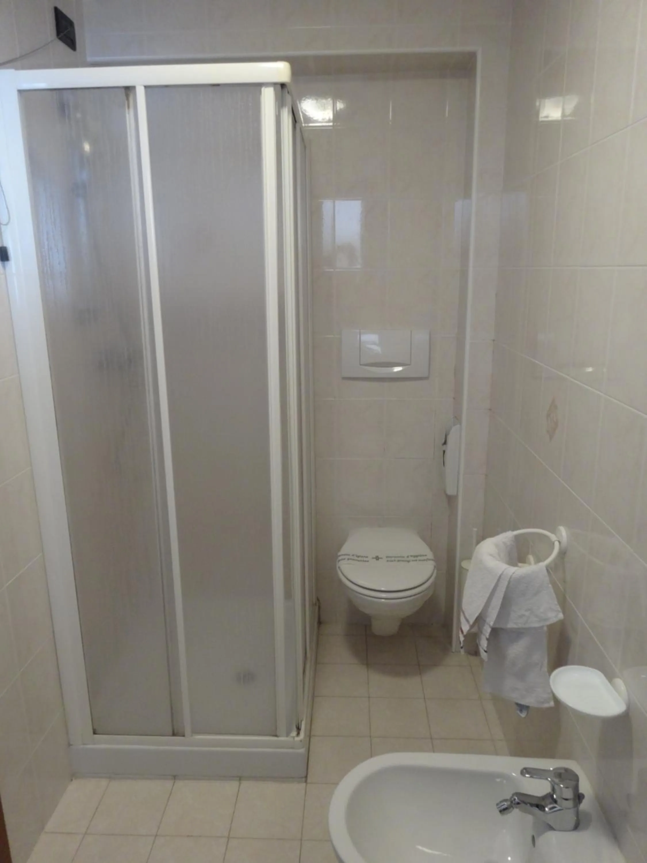 Bathroom in Hotel Genzianella