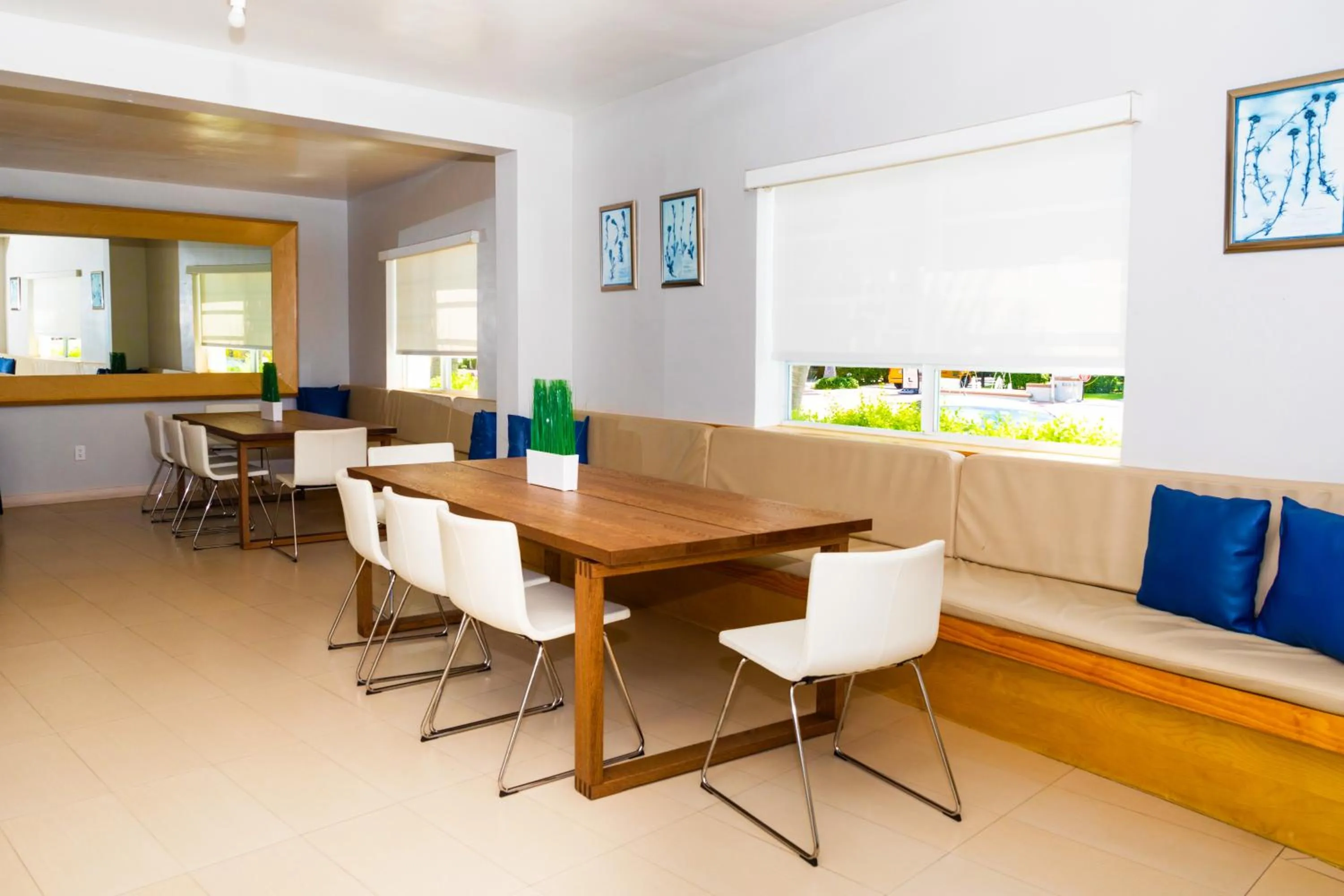 Lobby or reception in Aqua Hotel & Suites