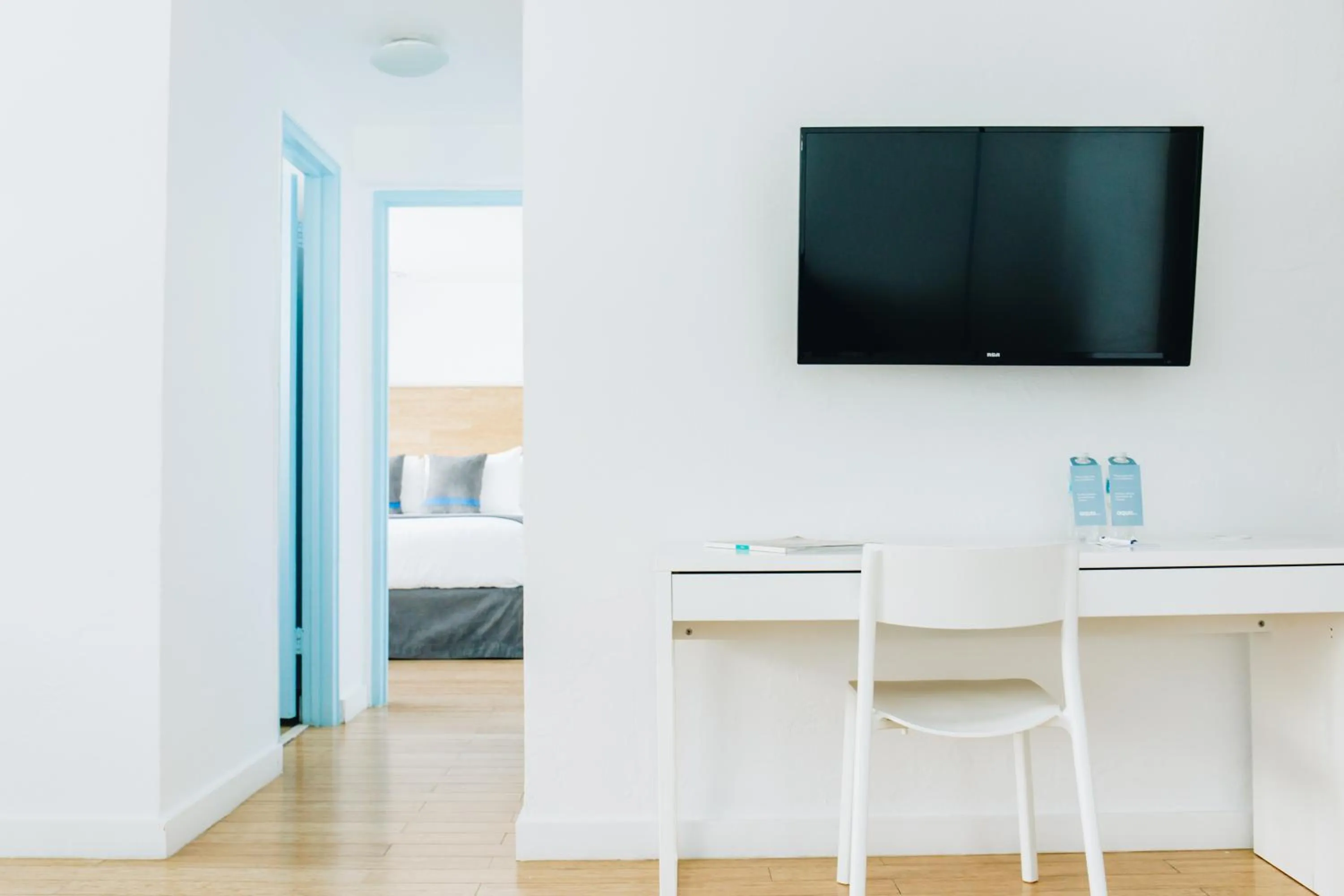 Bedroom, Bed in Aqua Hotel & Suites