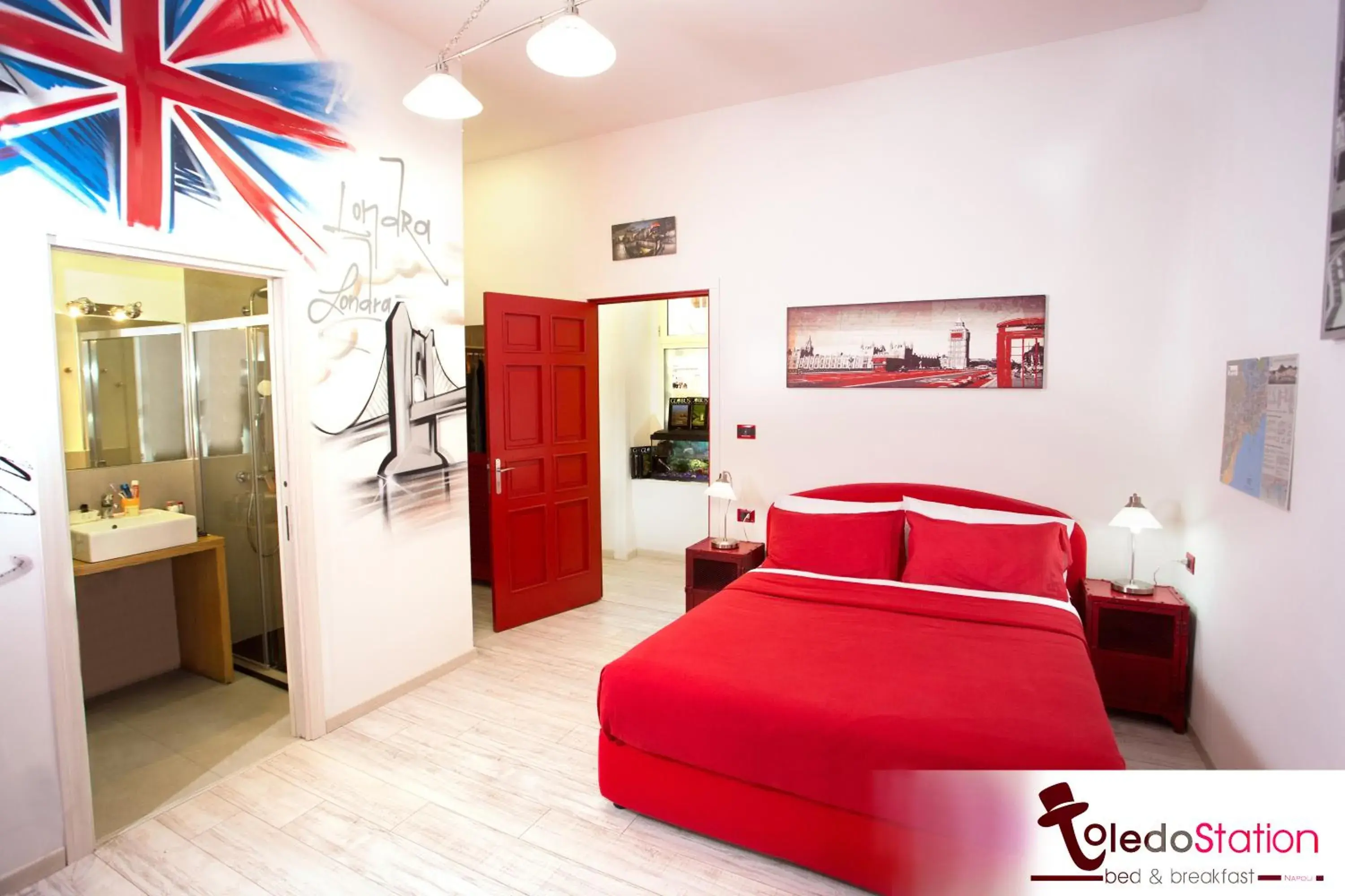 superior double room with private bathroom and balcony - single occupancy in ToledoStation B&B superior double room with private bathroom and balcony - single occupancy in ToledoStation B&B