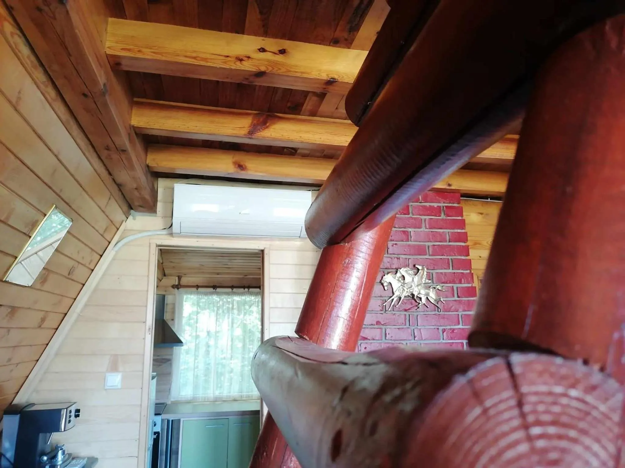 Living room in Rusaliite Adventure House