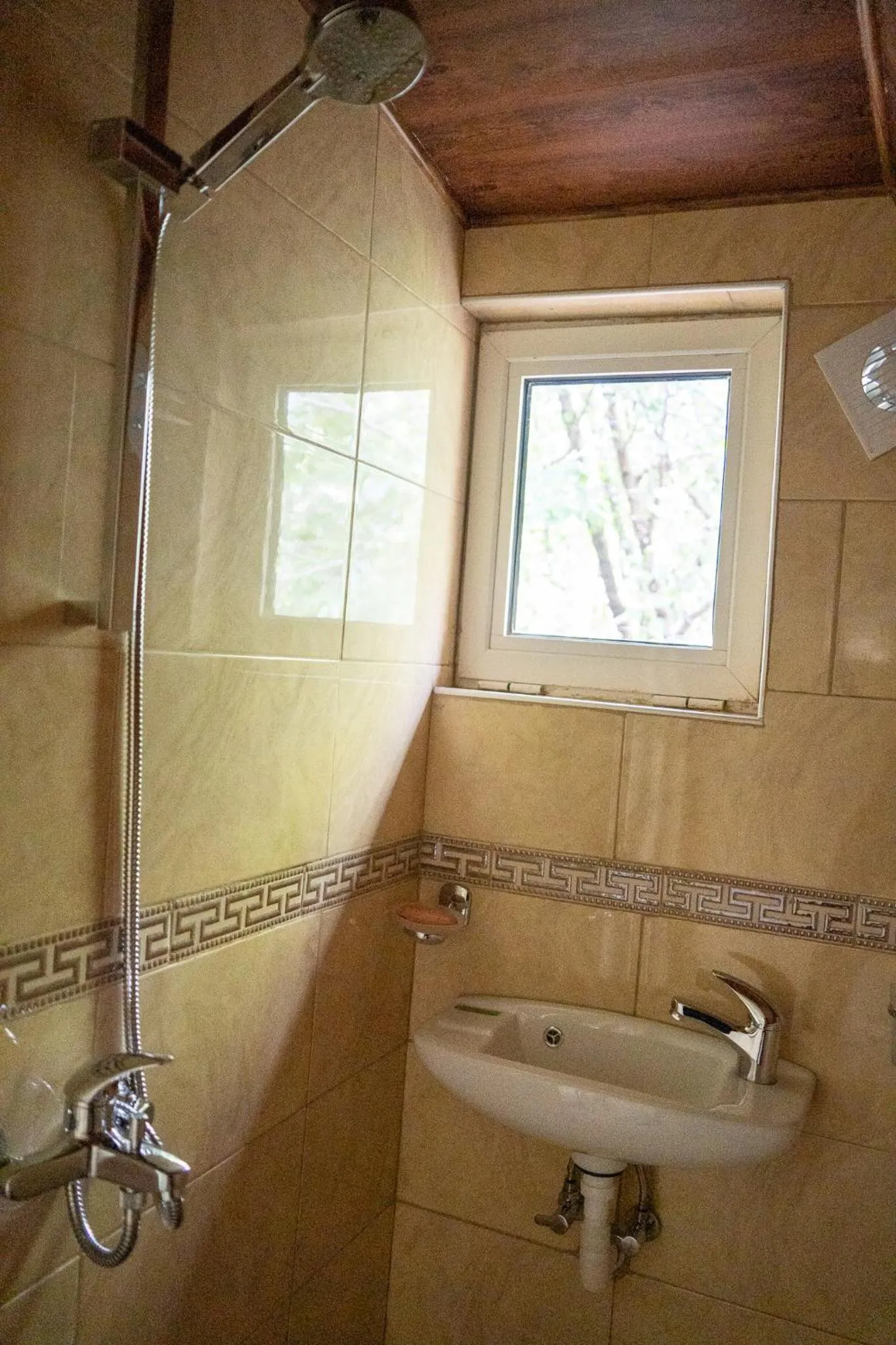 Bathroom in Rusaliite Adventure House