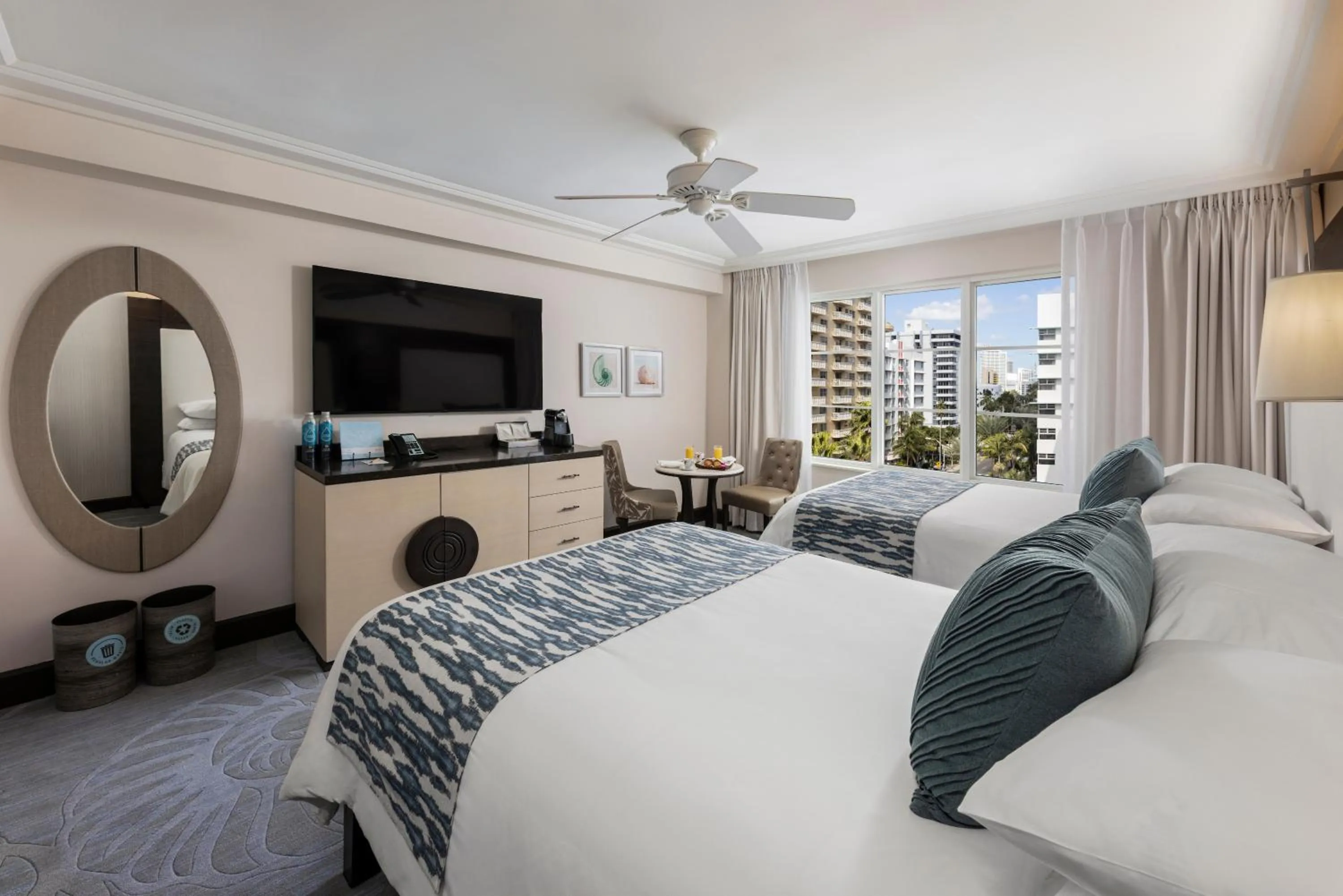 Bed in The Palms Hotel & Spa