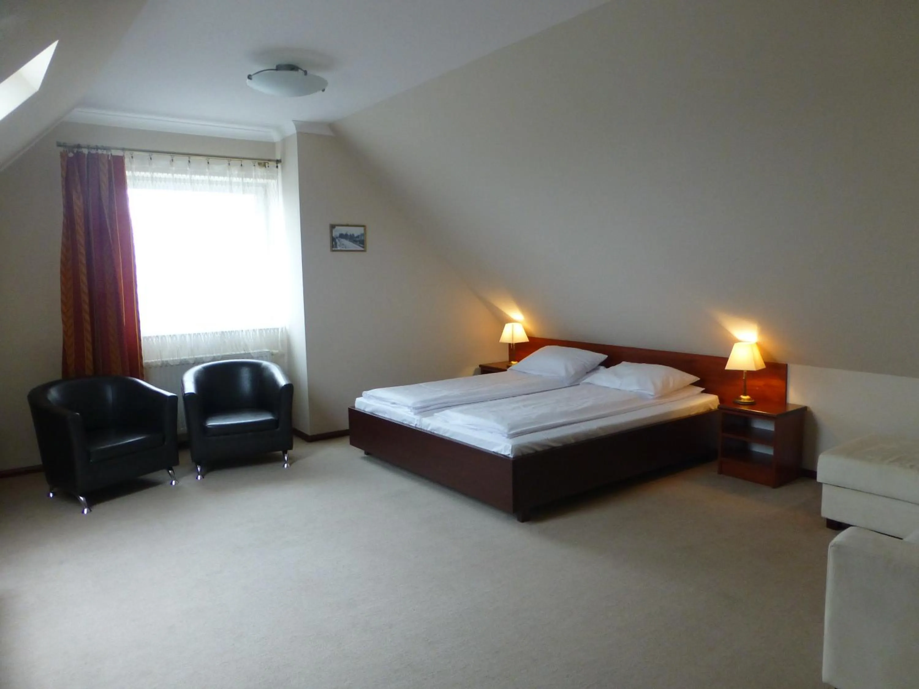 Photo of the whole room, Bed in Hotel Cesarski - Kaiserhof