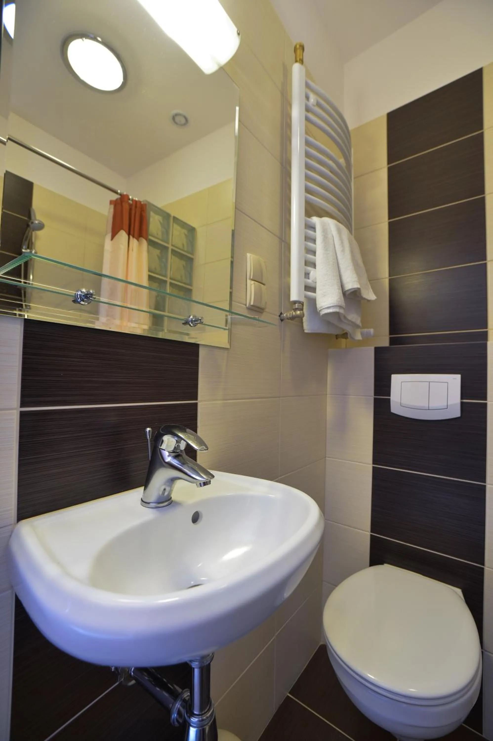 Toilet in Hotel Cesarski - Kaiserhof