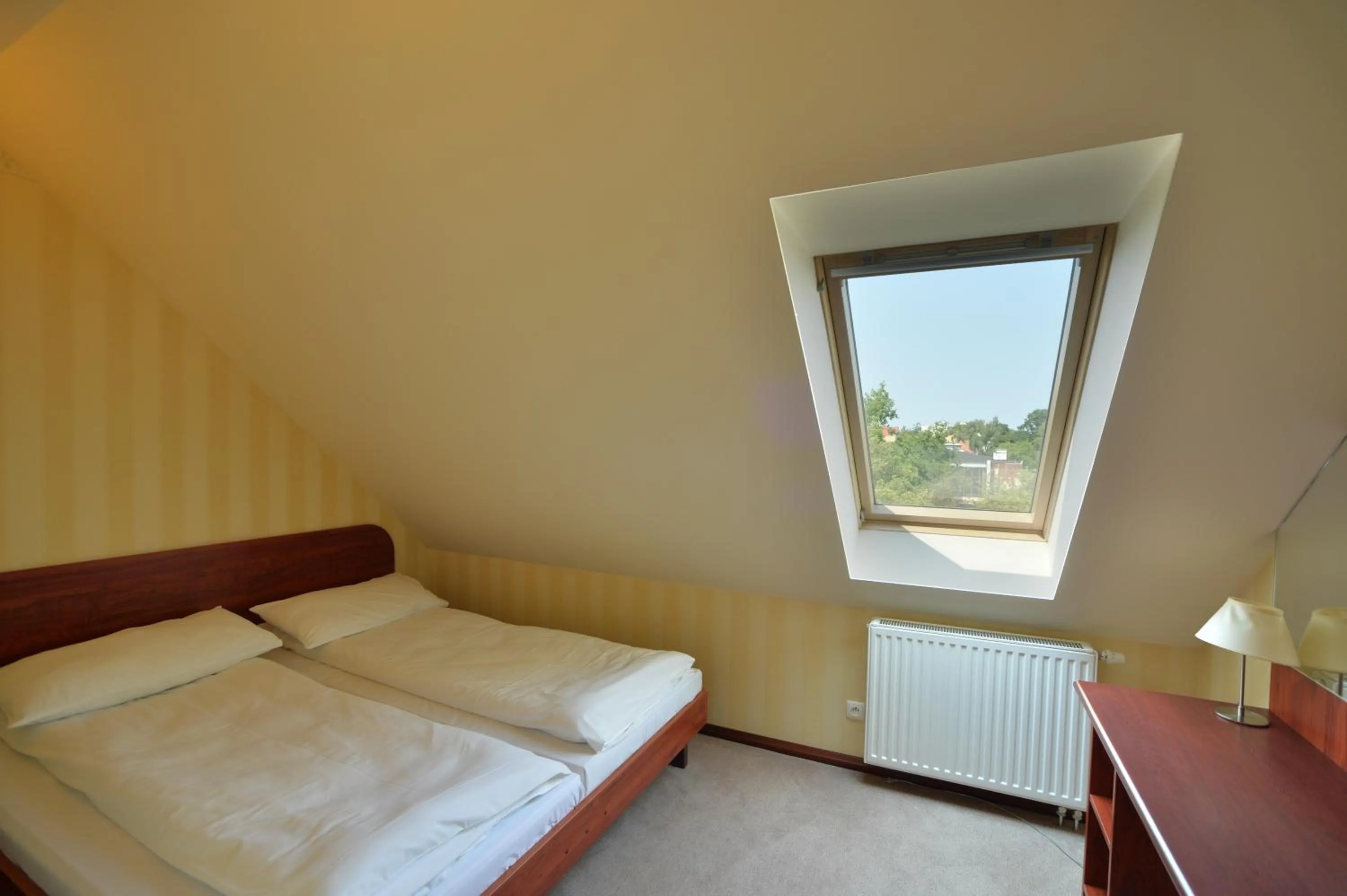 Photo of the whole room, Bed in Hotel Cesarski - Kaiserhof