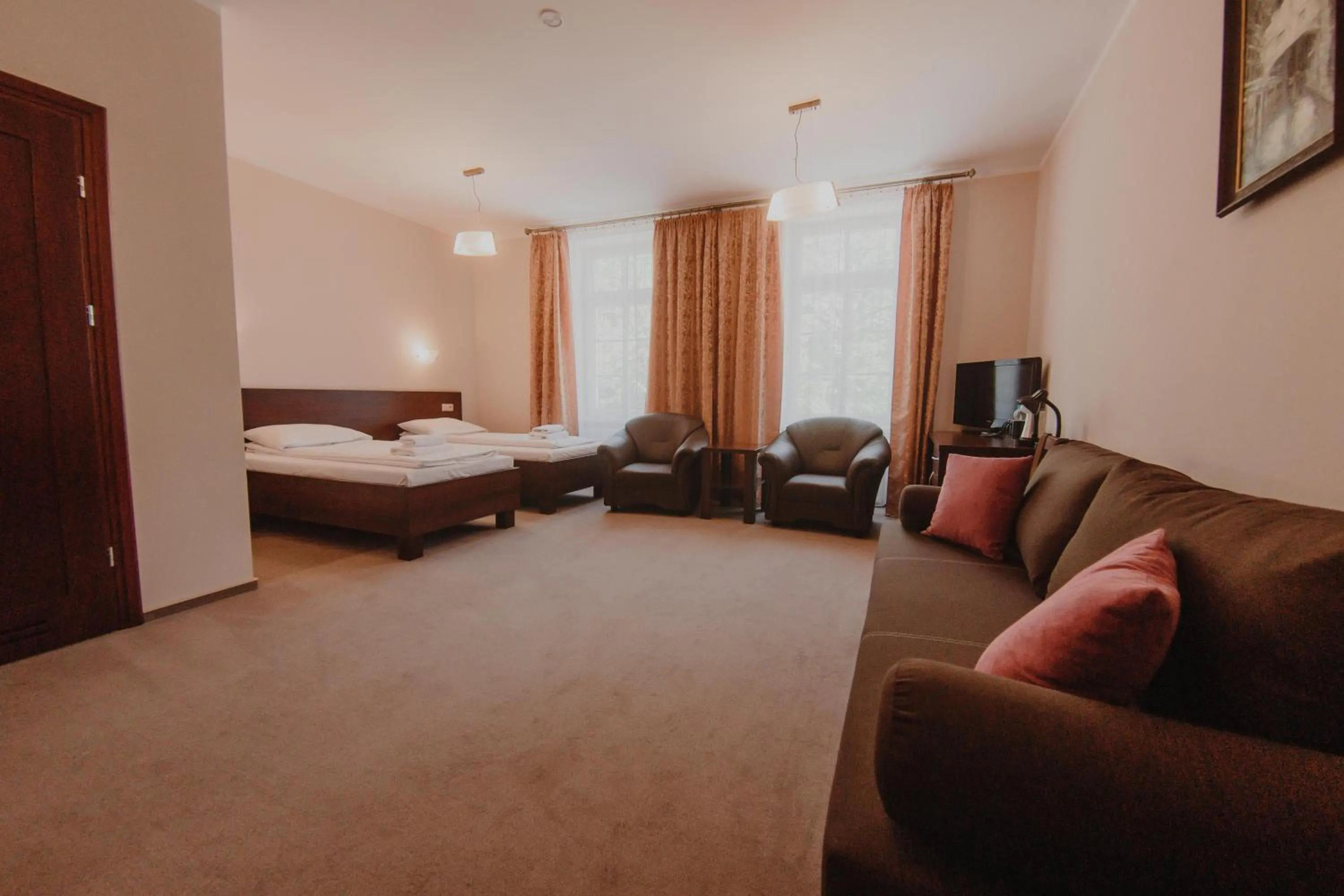 Photo of the whole room, Bed in Hotel Cesarski - Kaiserhof