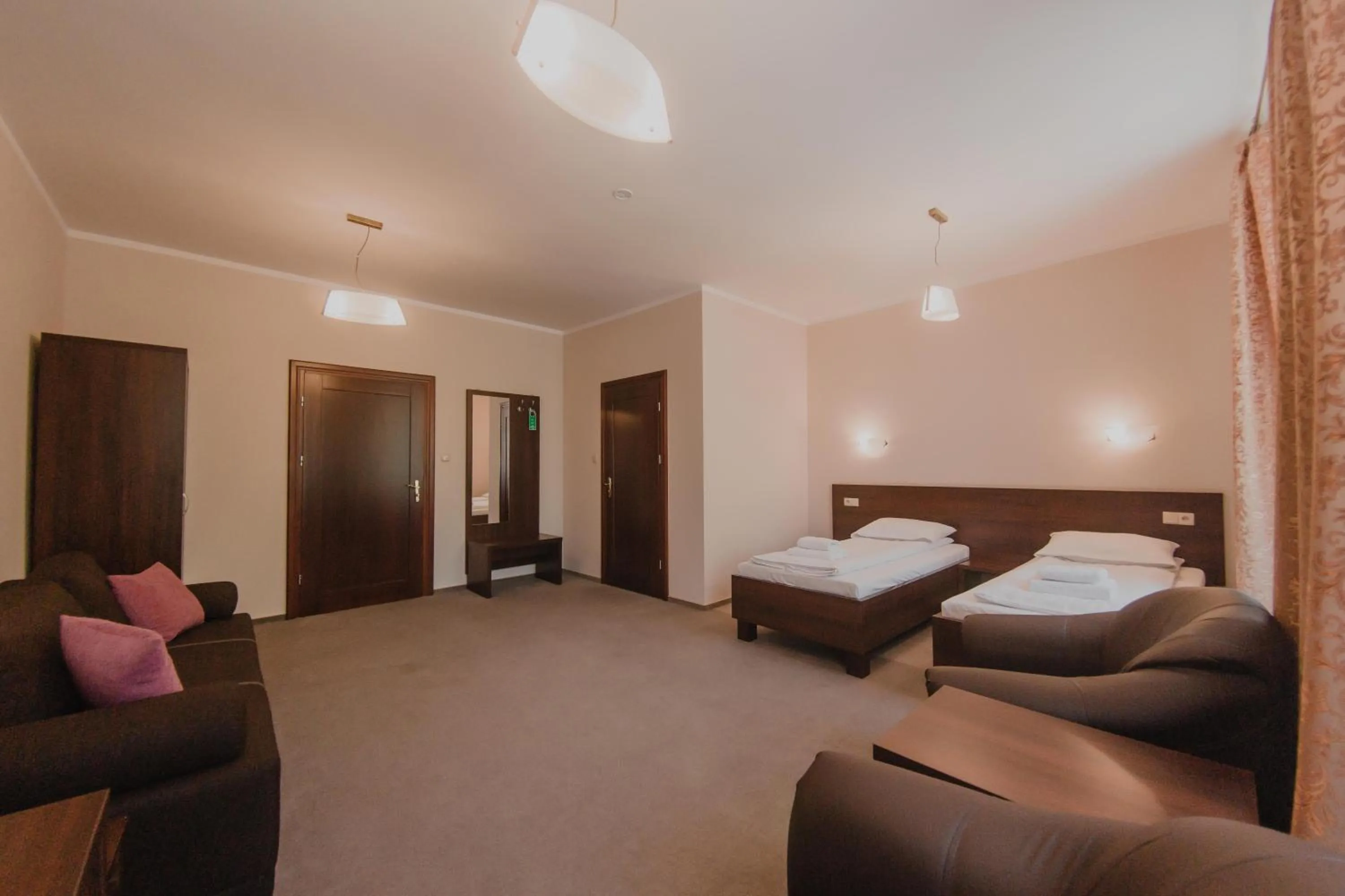 Photo of the whole room, Bed in Hotel Cesarski - Kaiserhof