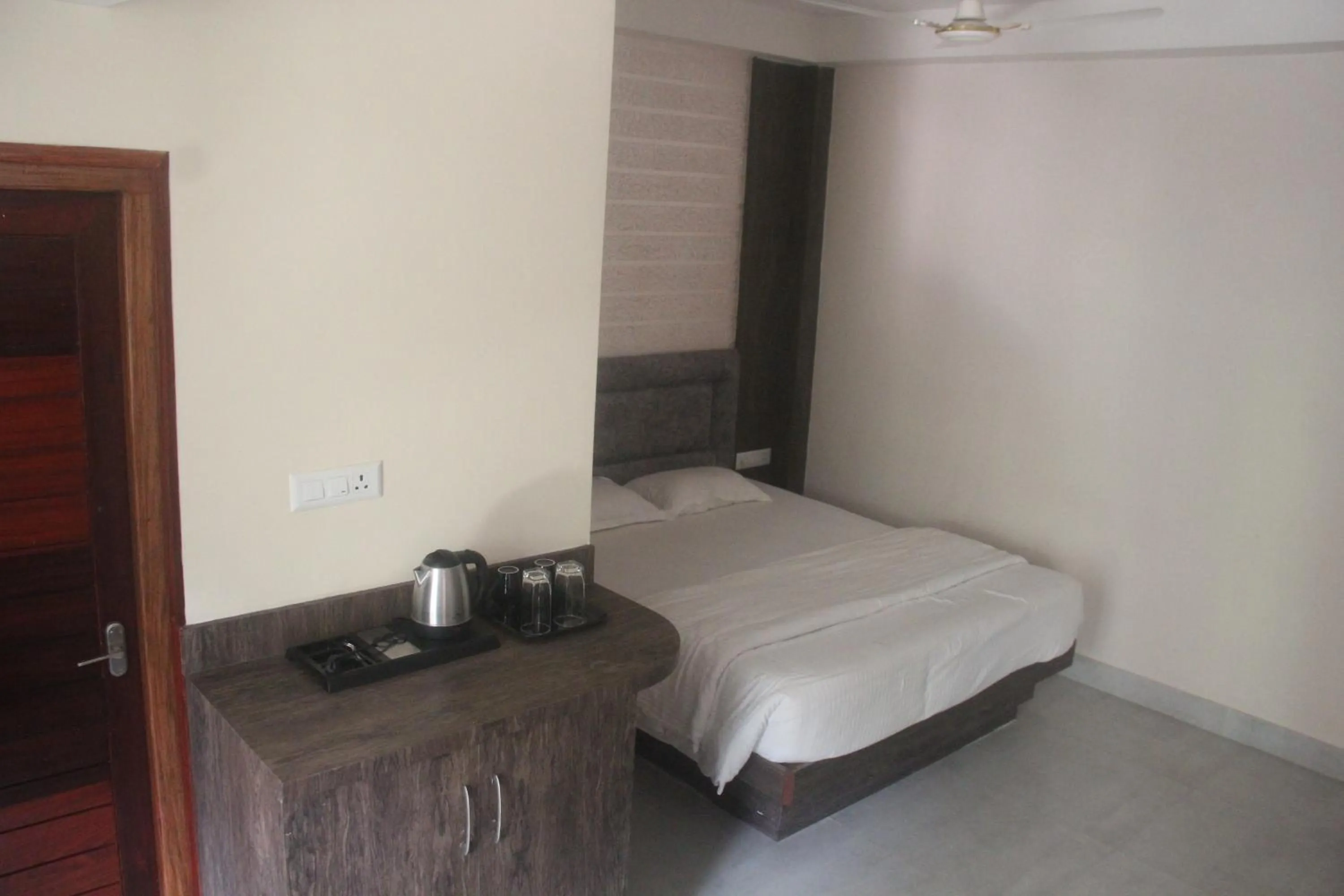 Bed in Hotel Serene Palace